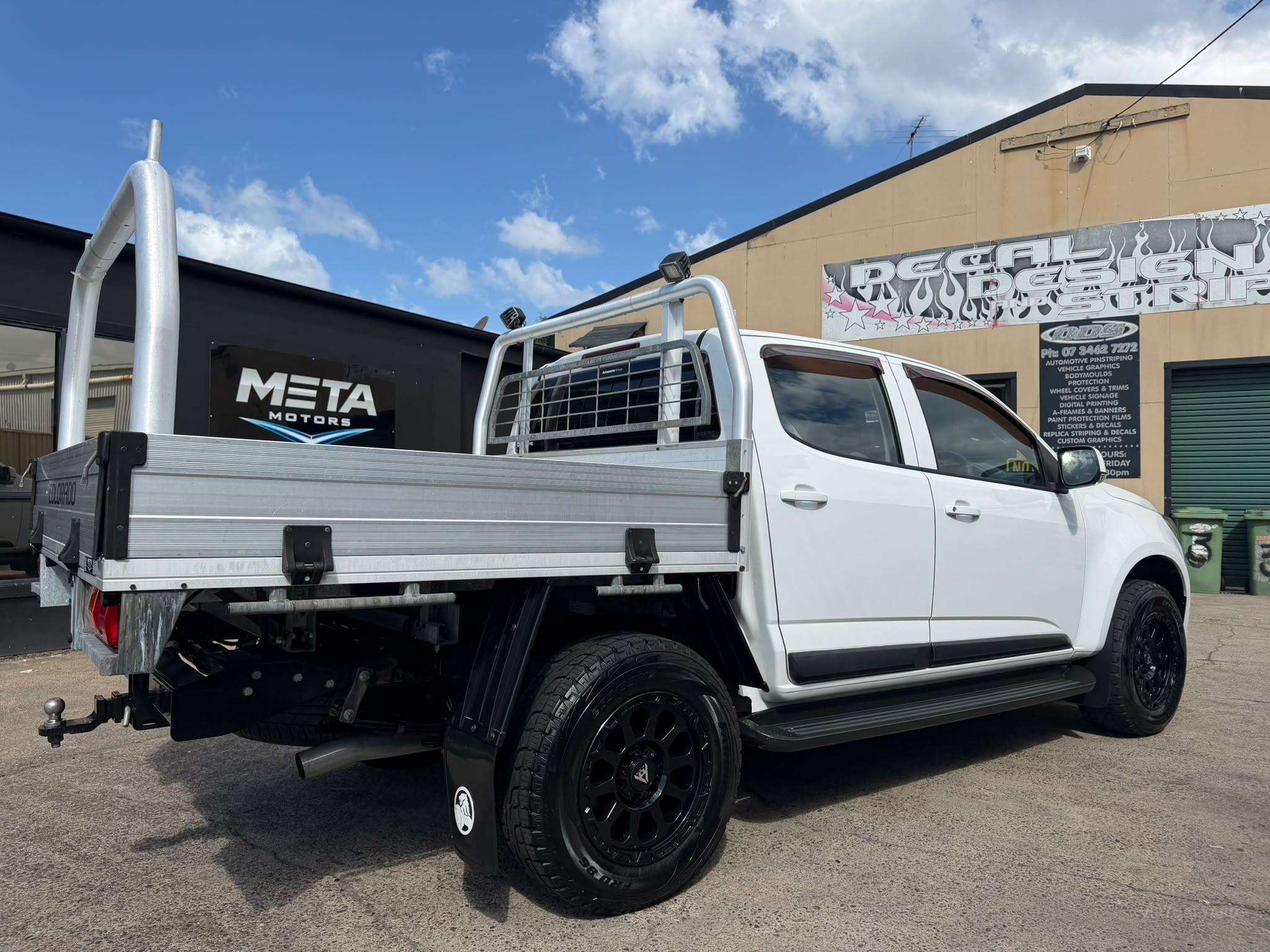 HOLDEN COLORADO