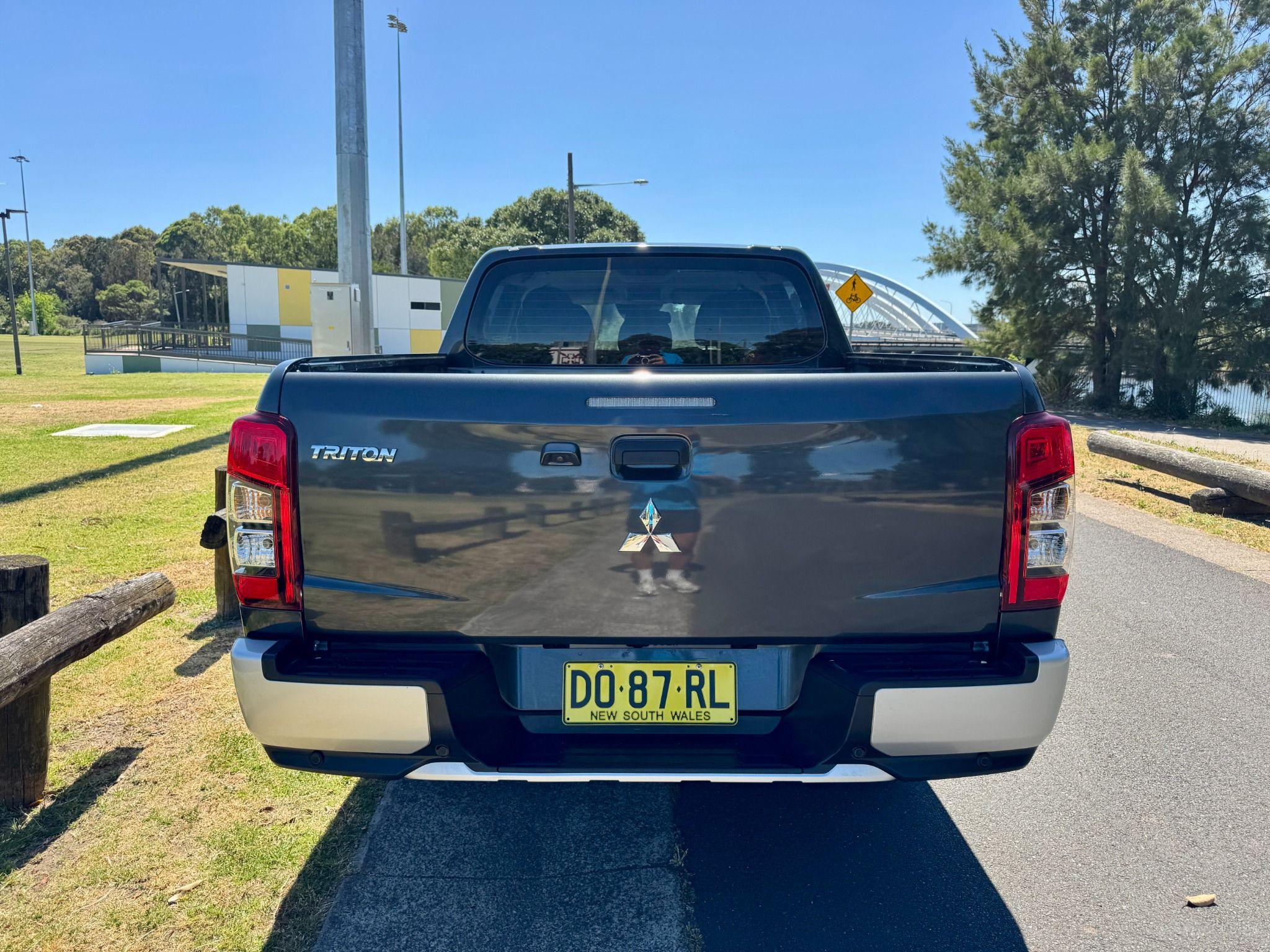 MITSUBISHI TRITON