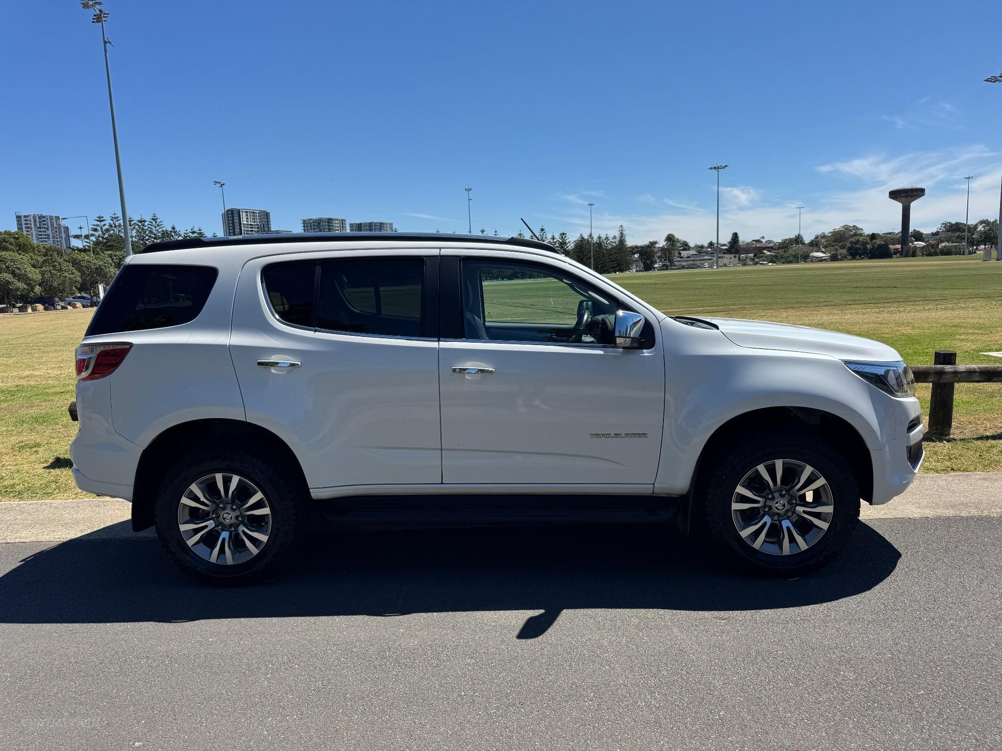 HOLDEN TRAILBLAZER