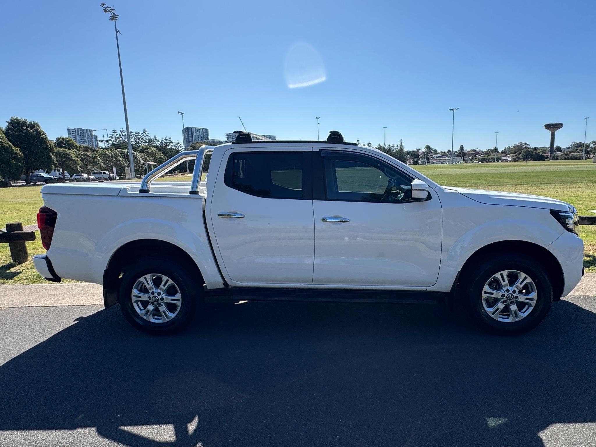 NISSAN NAVARA