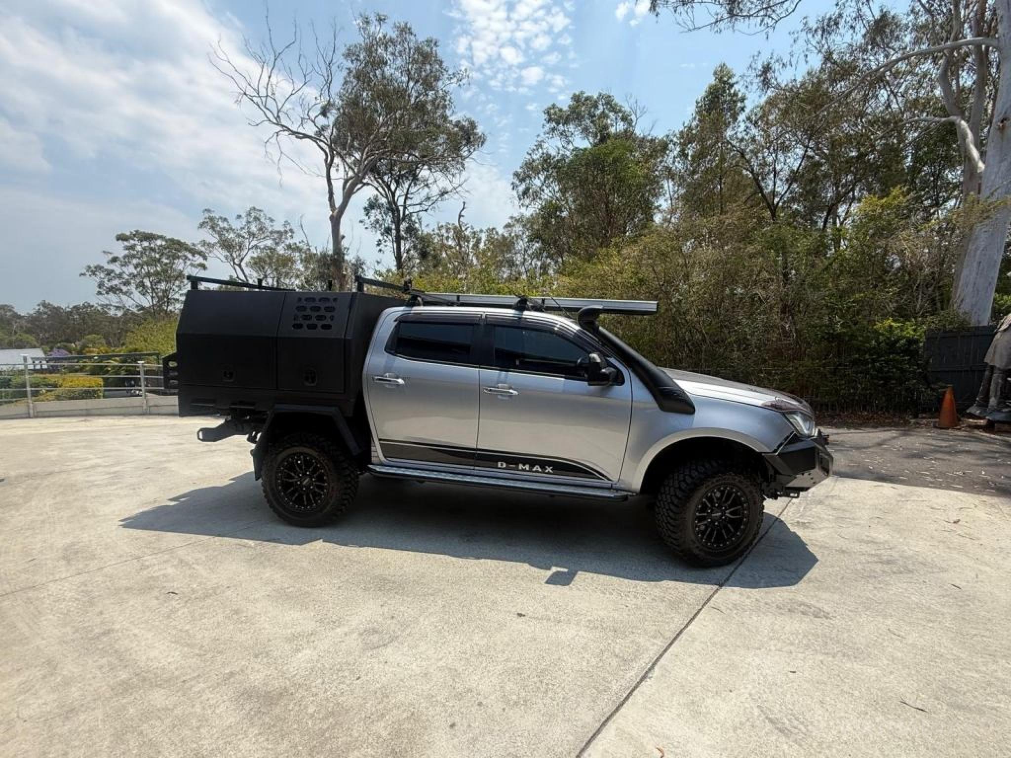 Isuzu D-MAX