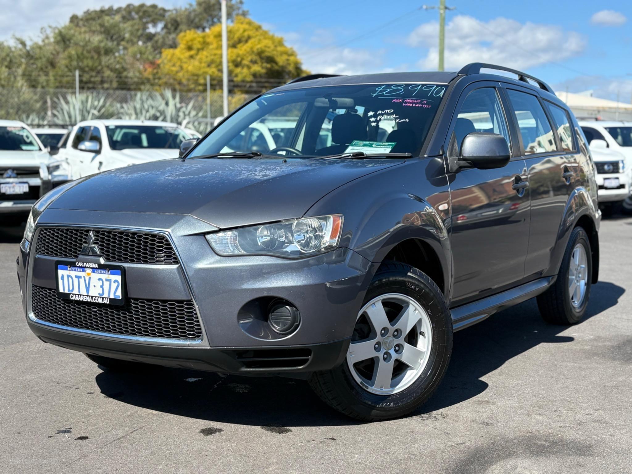 MITSUBISHI OUTLANDER