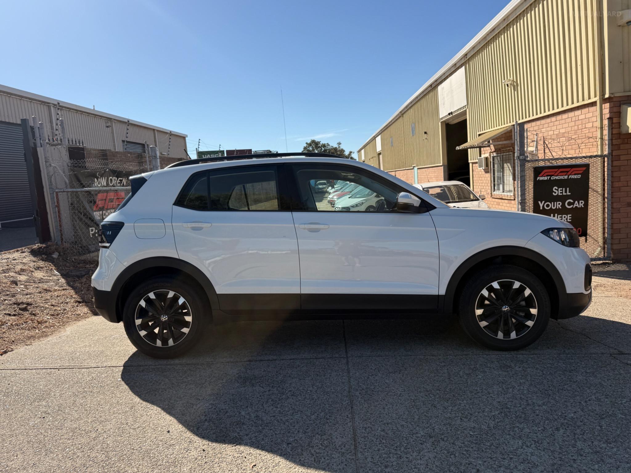VOLKSWAGEN T-CROSS