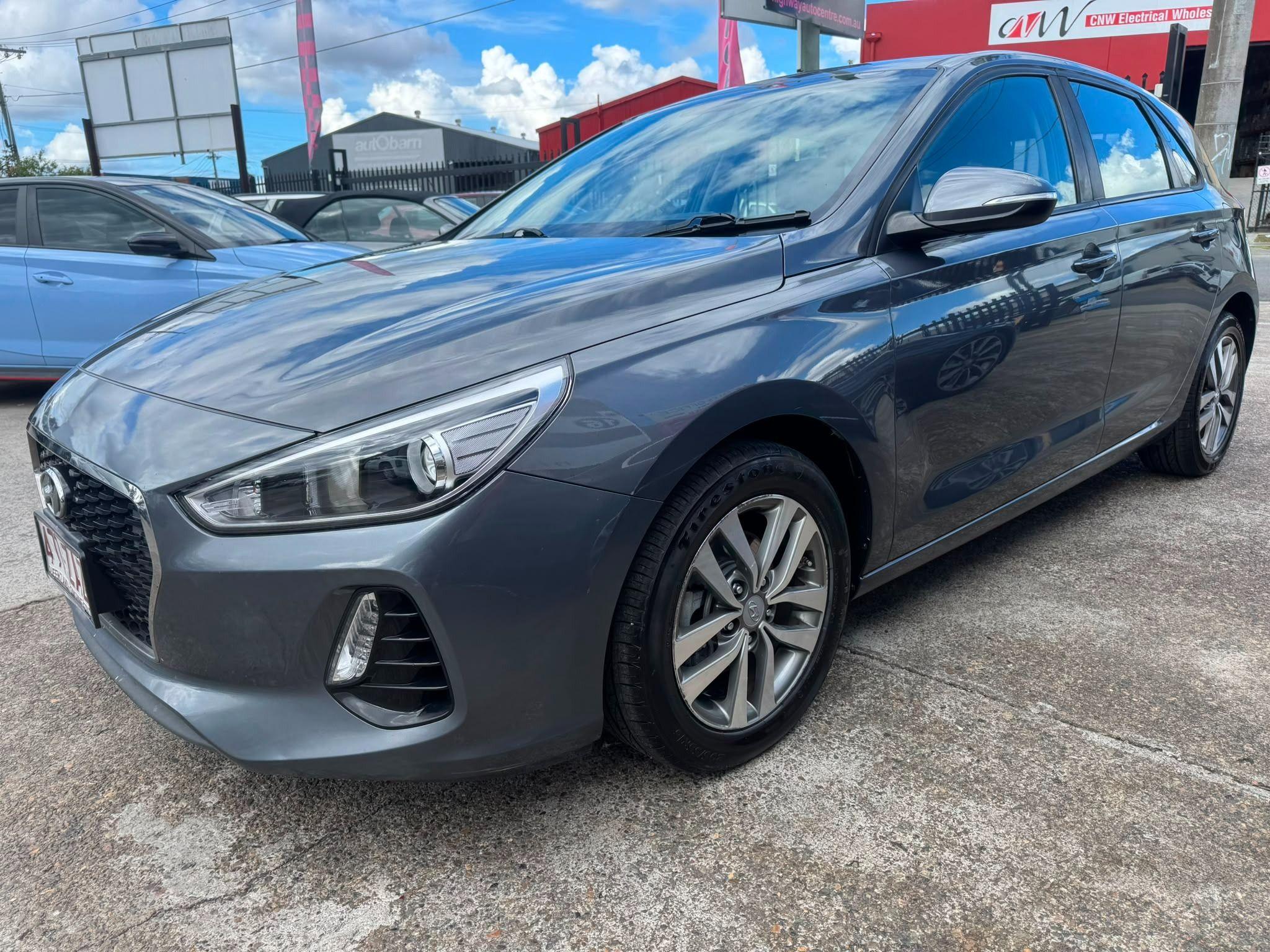 HYUNDAI i30
