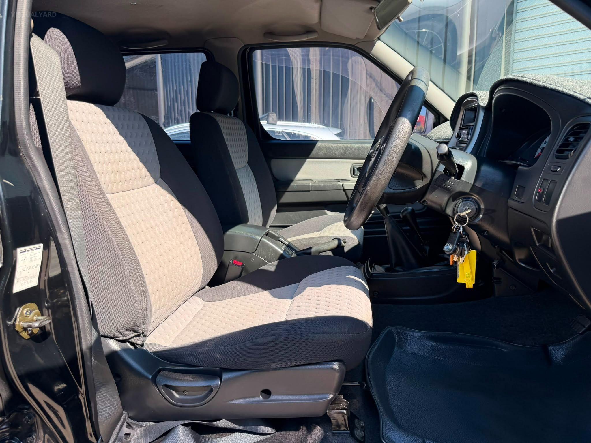 NISSAN NAVARA