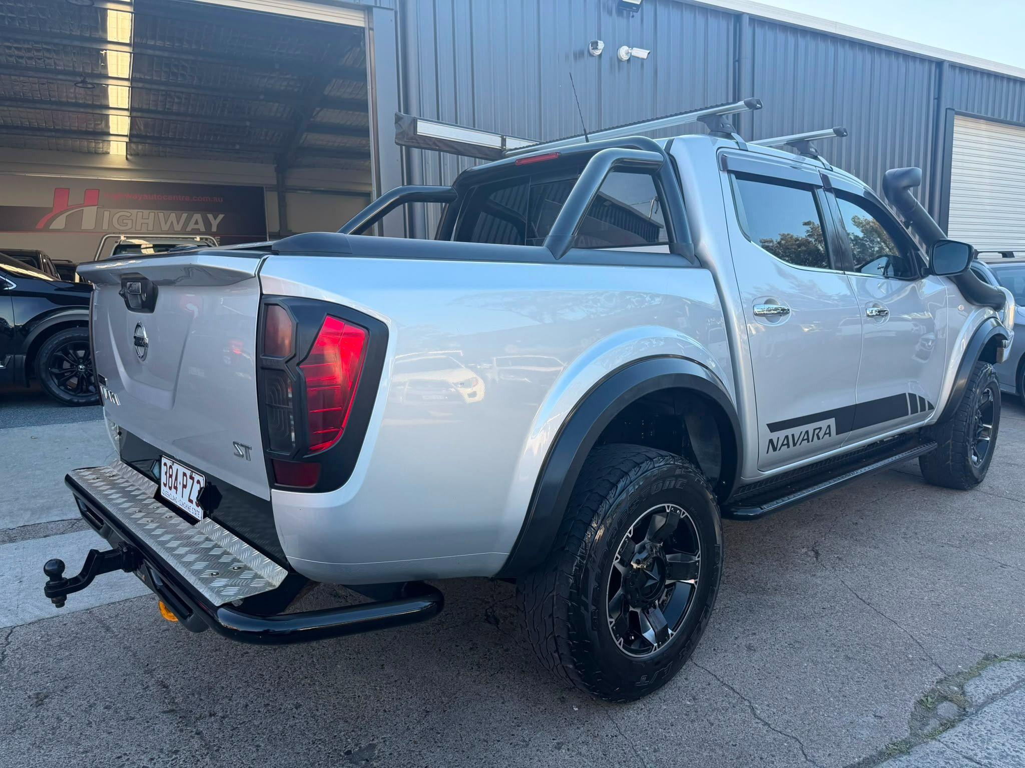 NISSAN NAVARA