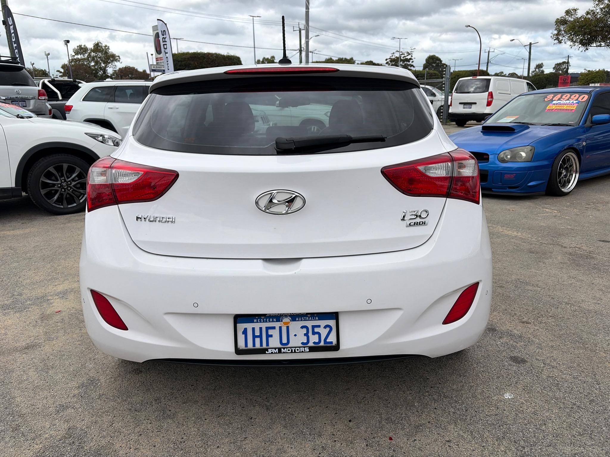 HYUNDAI i30