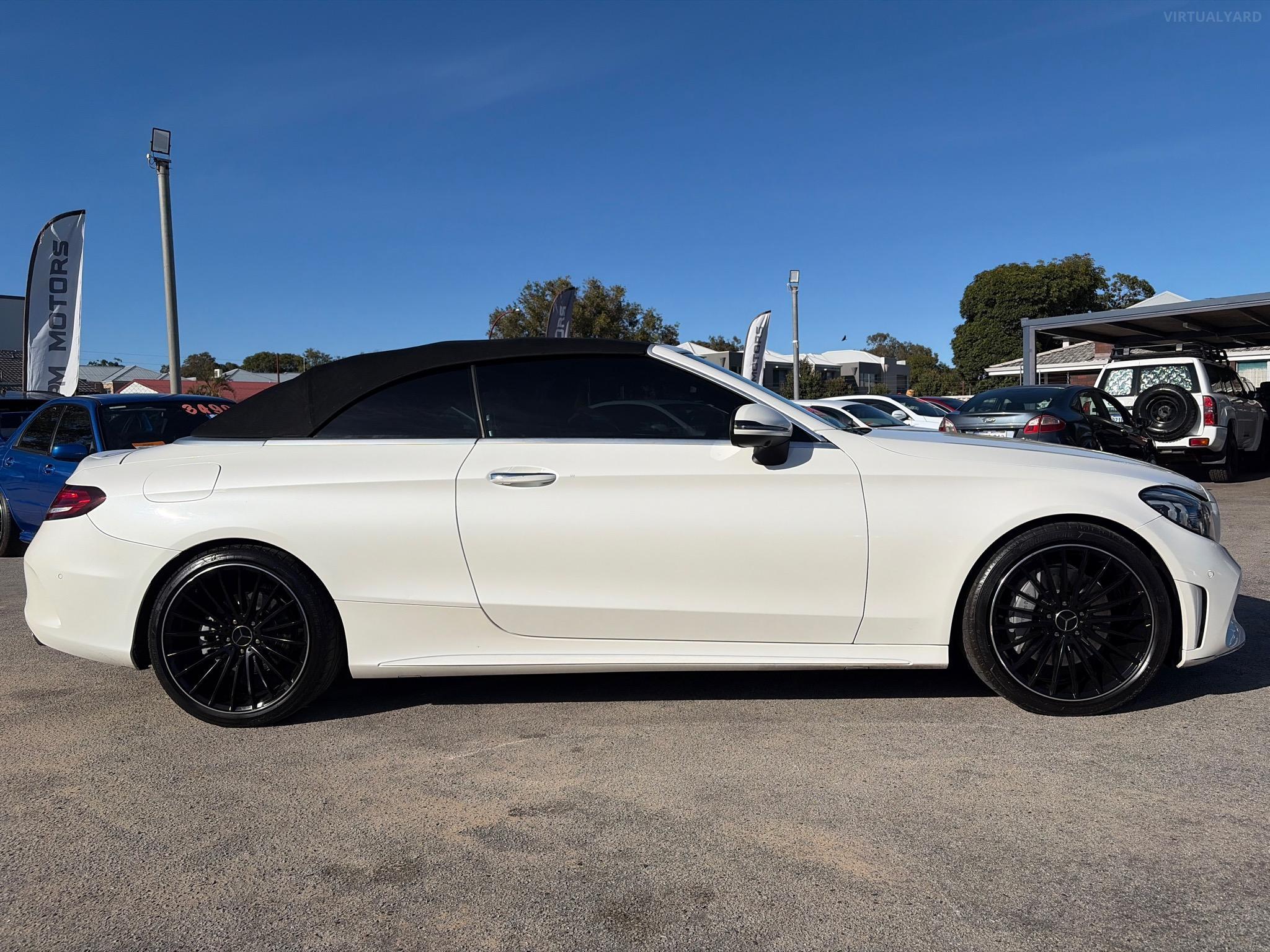 MERCEDES-BENZ C300