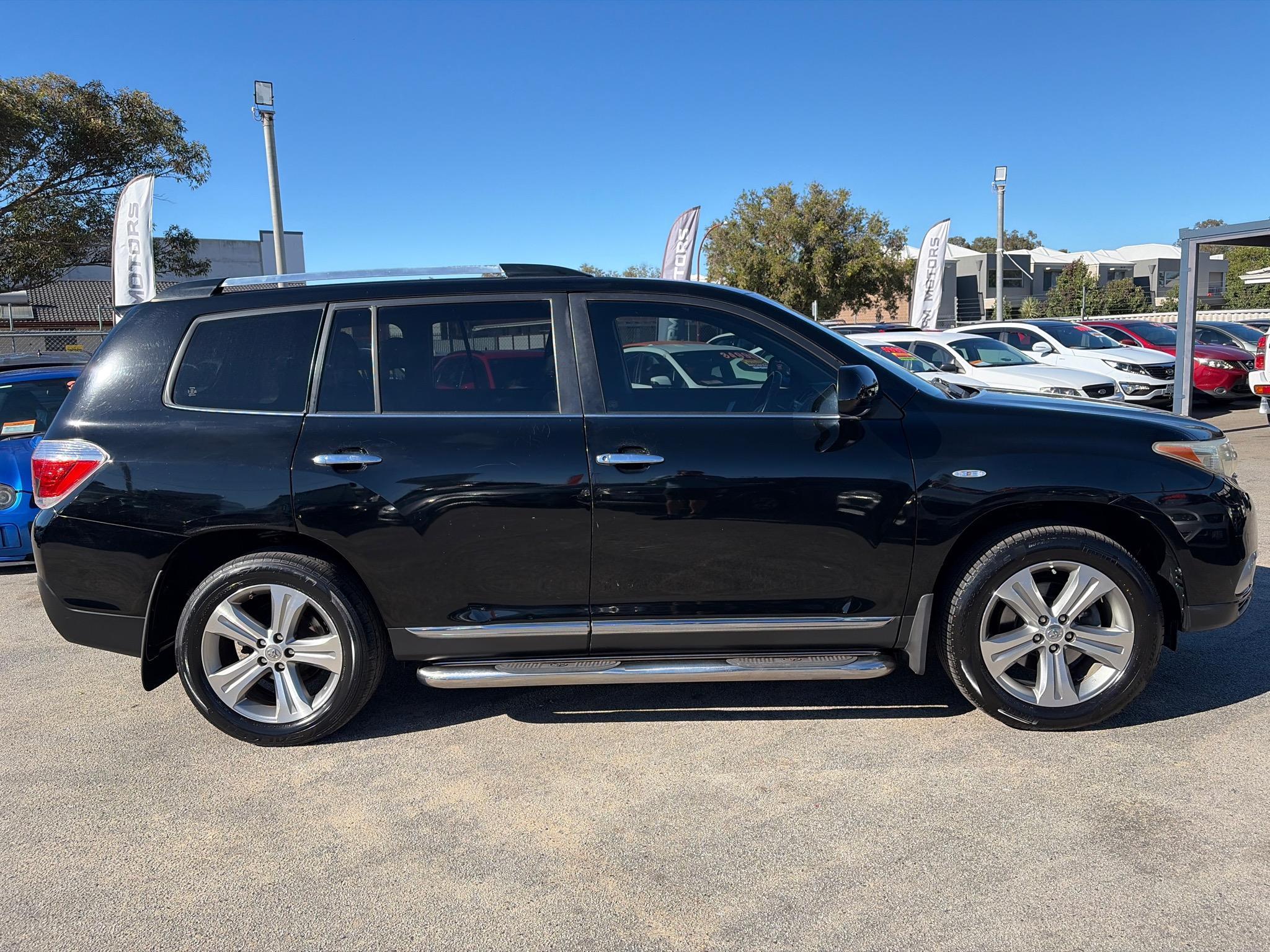TOYOTA KLUGER