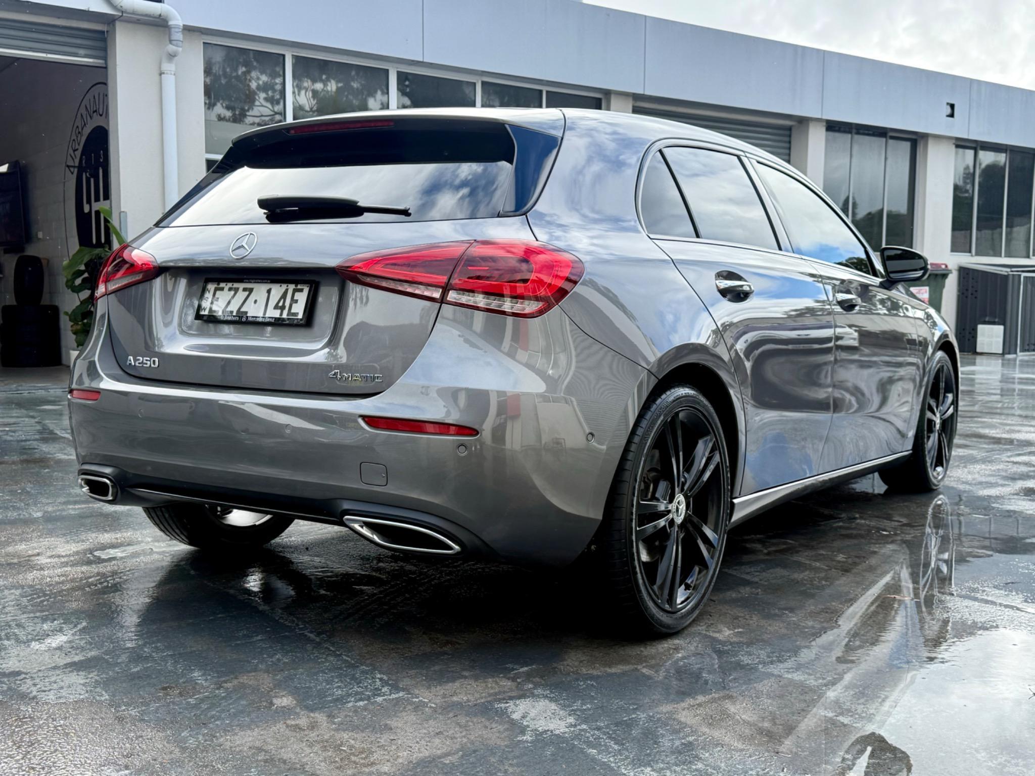 MERCEDES-BENZ A250