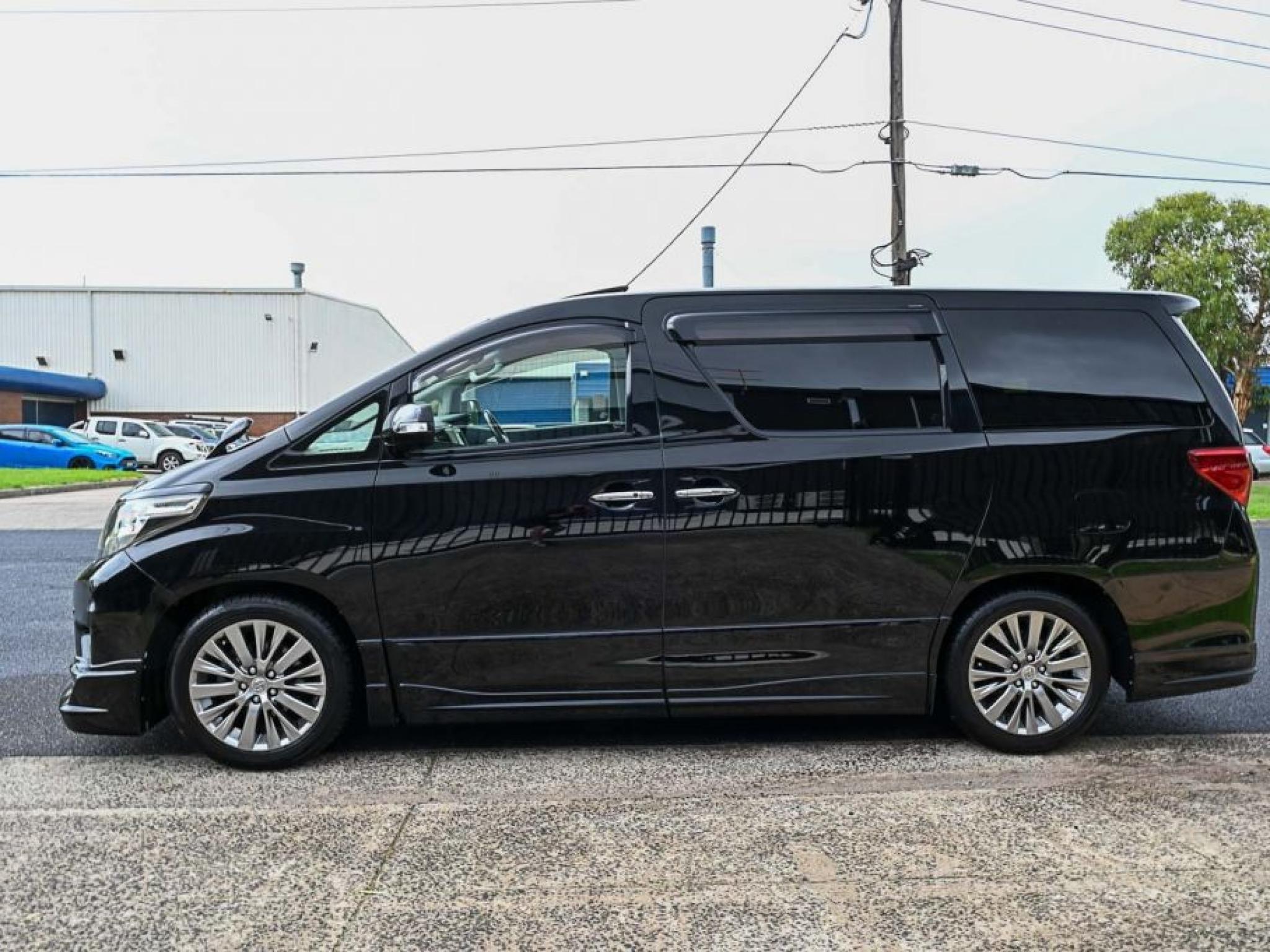 TOYOTA ALPHARD