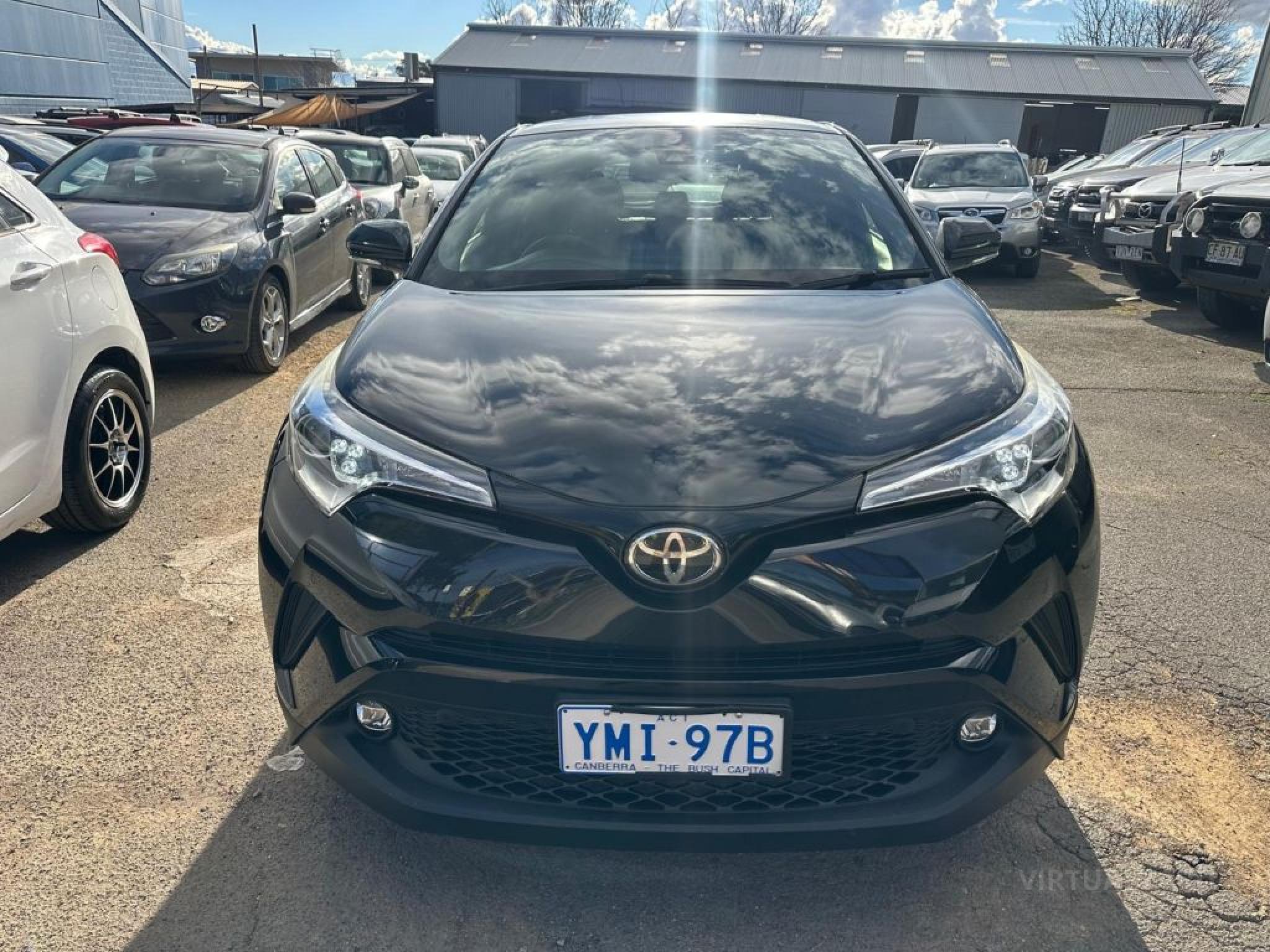 TOYOTA C-HR