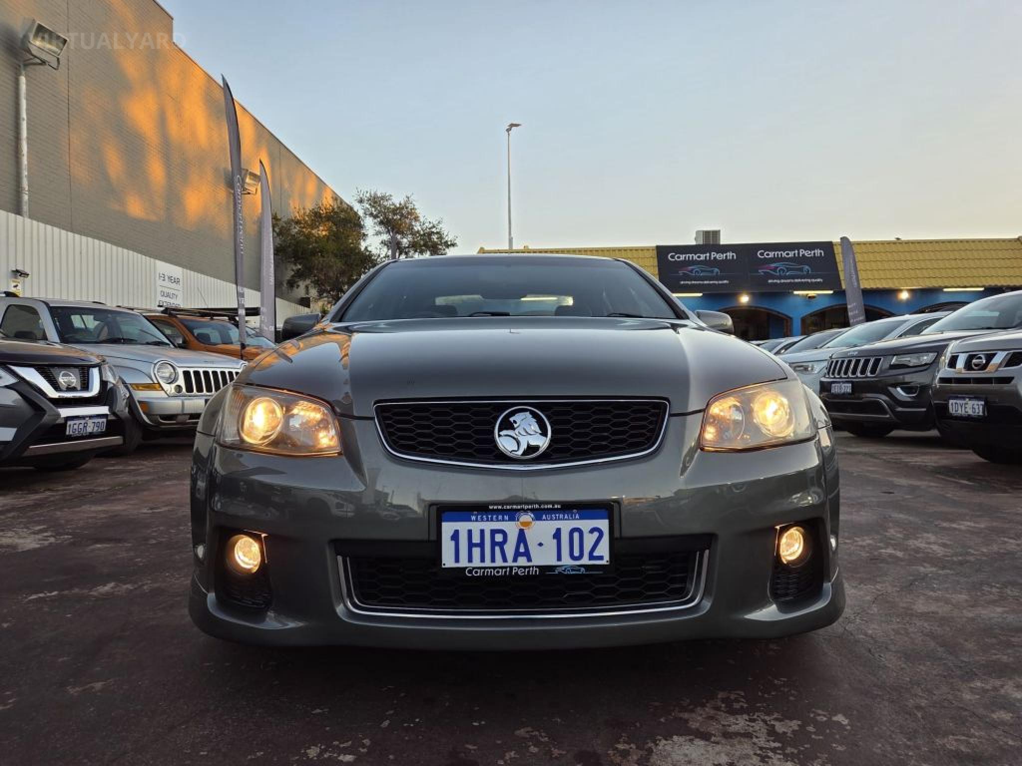 HOLDEN COMMODORE