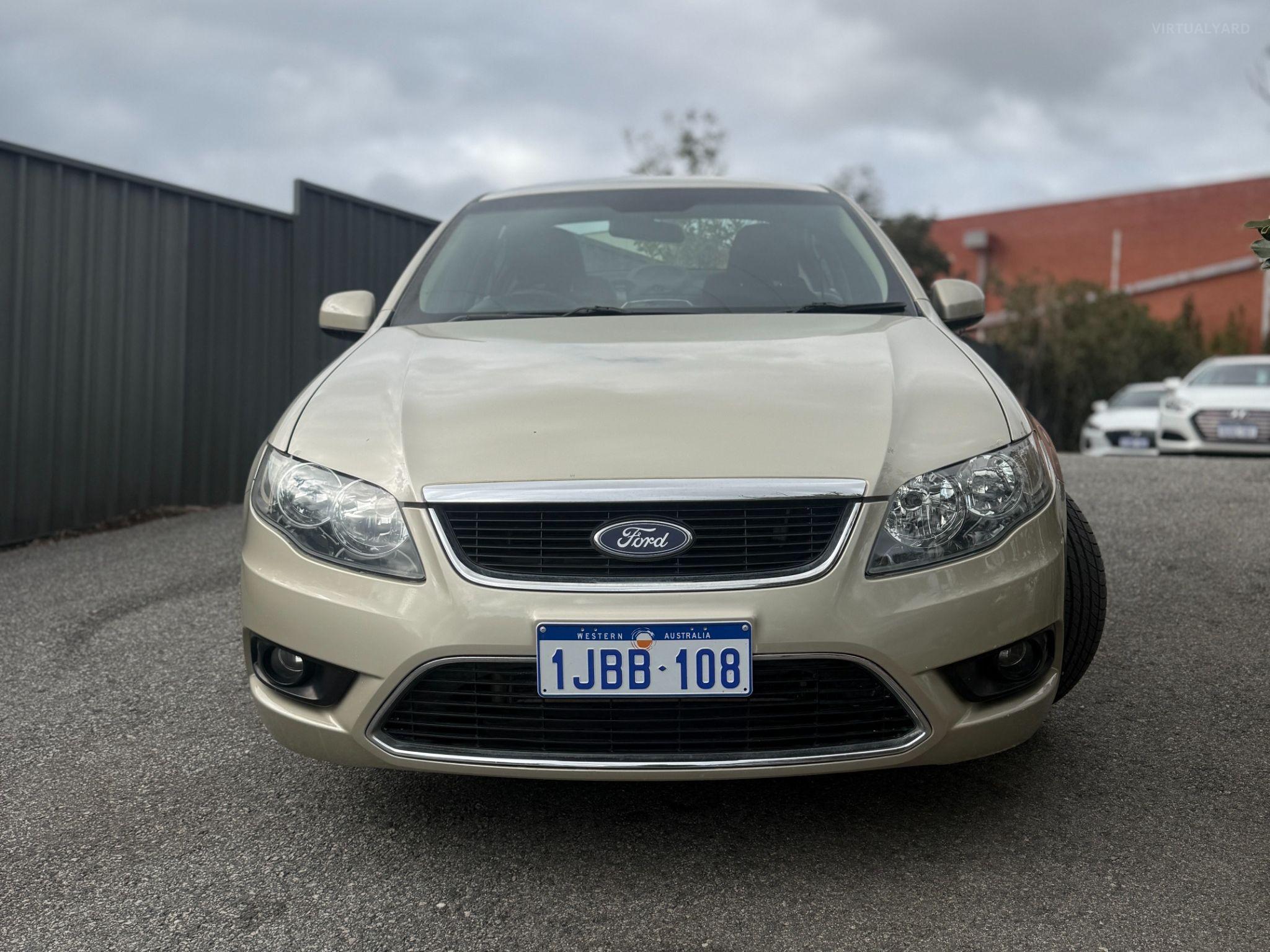 FORD FALCON