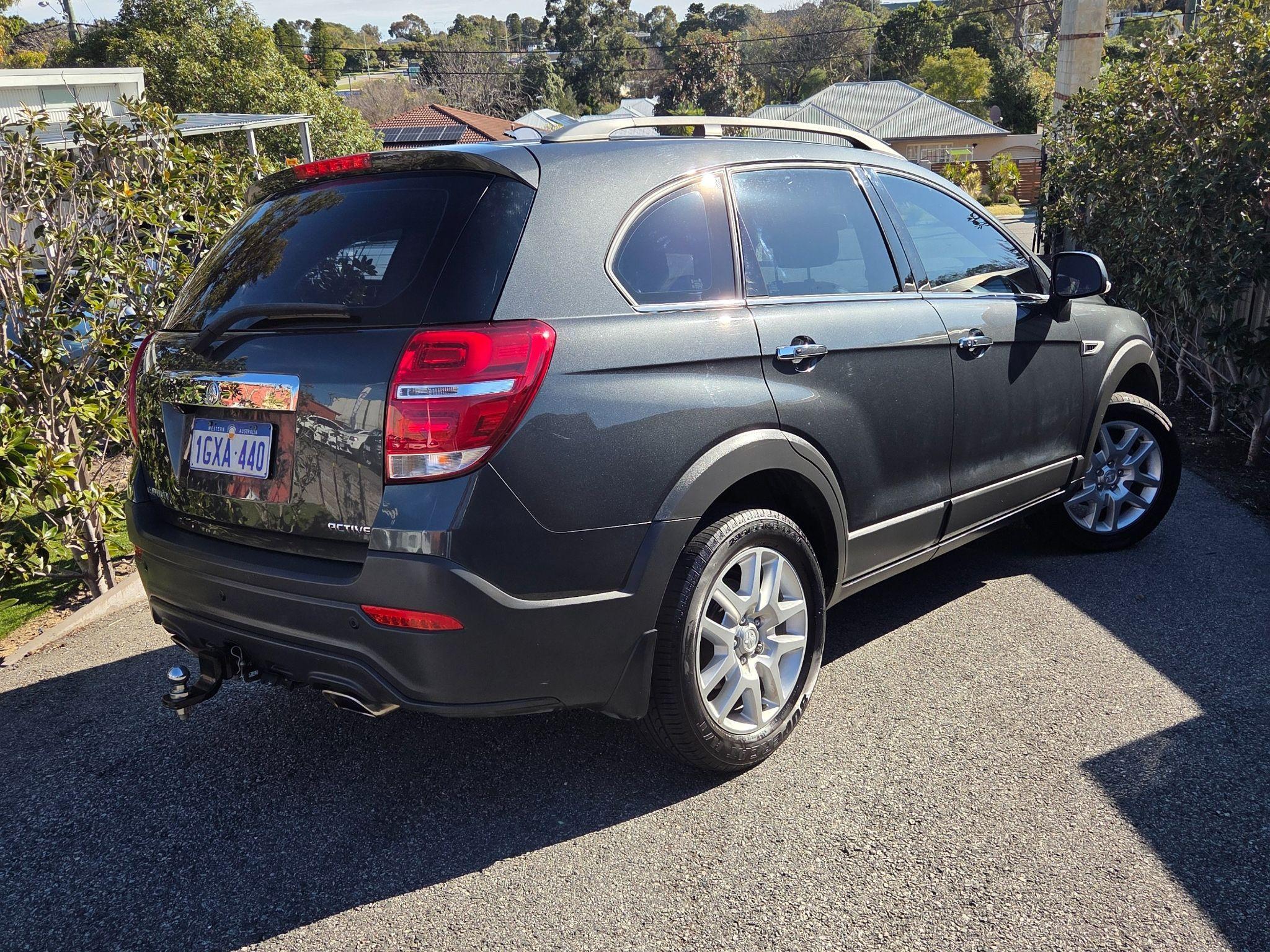 HOLDEN CAPTIVA