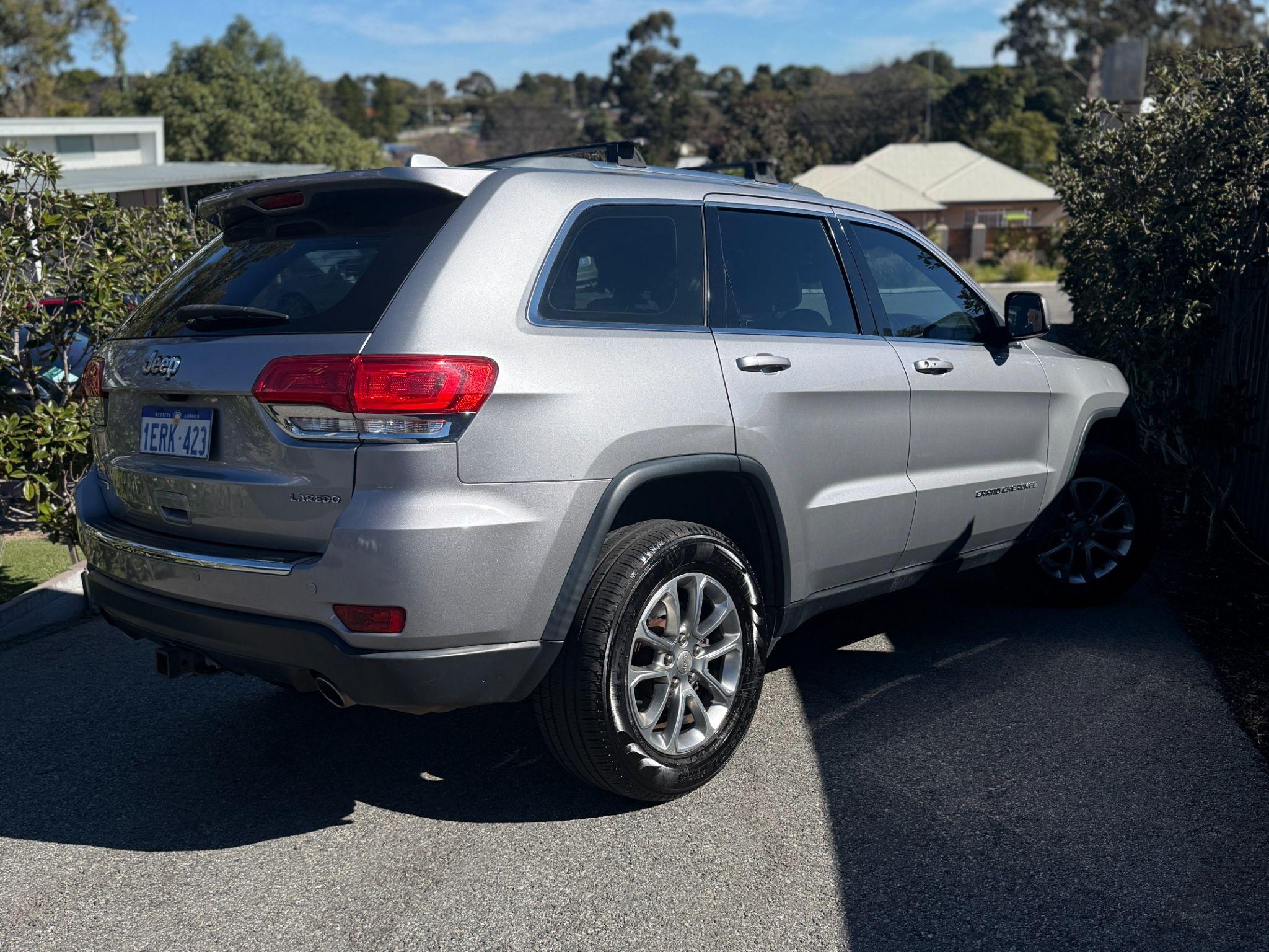 JEEP GRAND CHEROKEE
