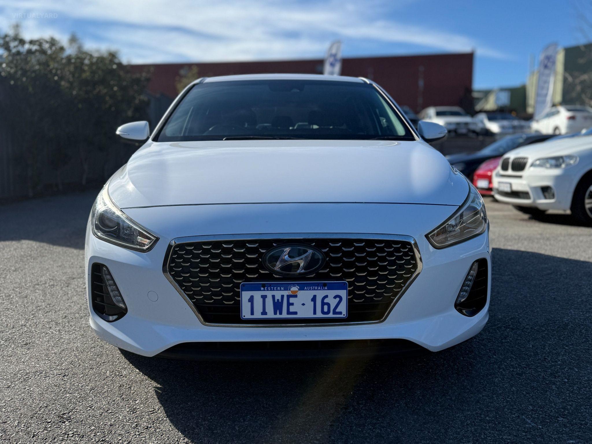 HYUNDAI i30