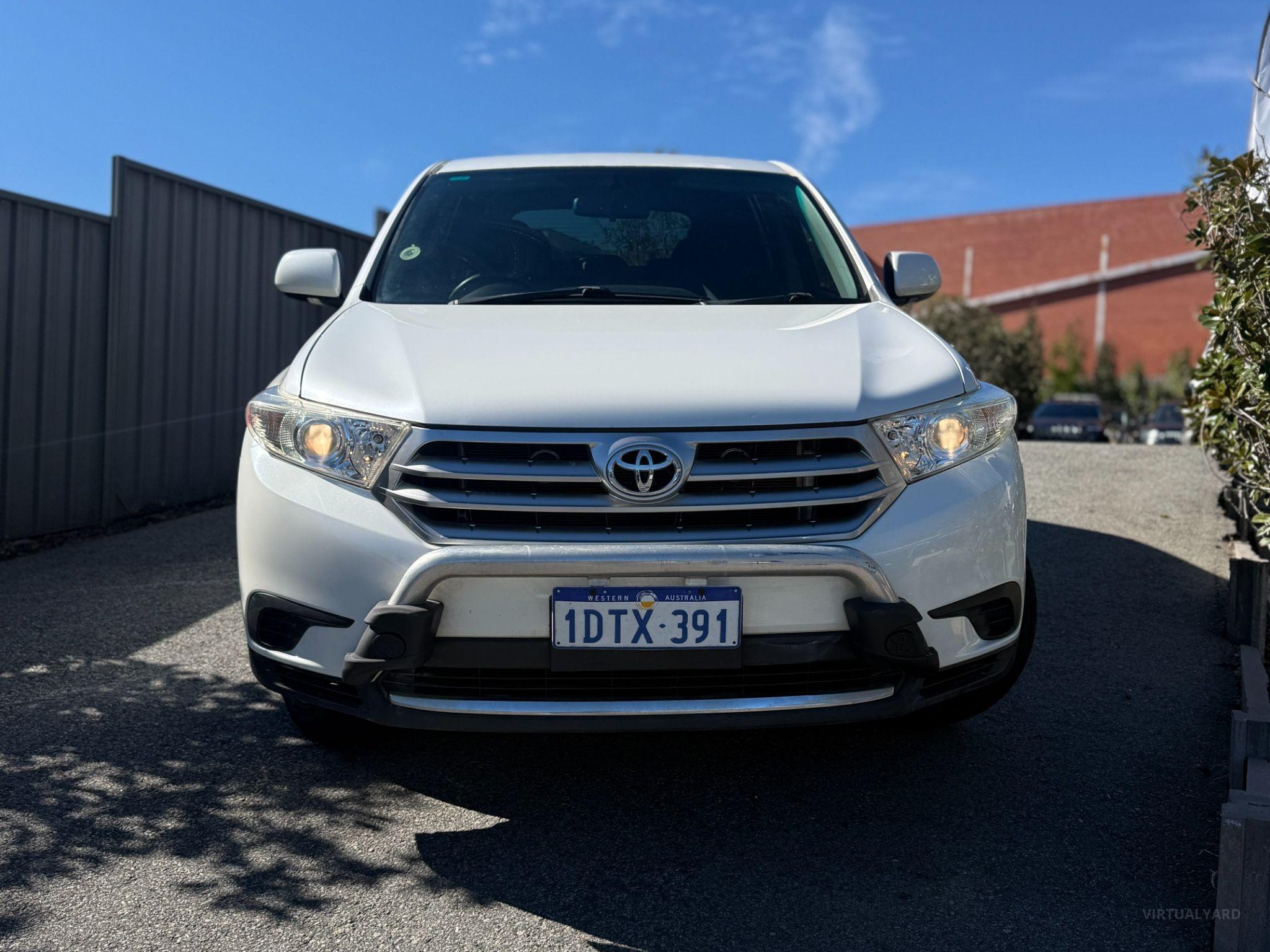 TOYOTA KLUGER