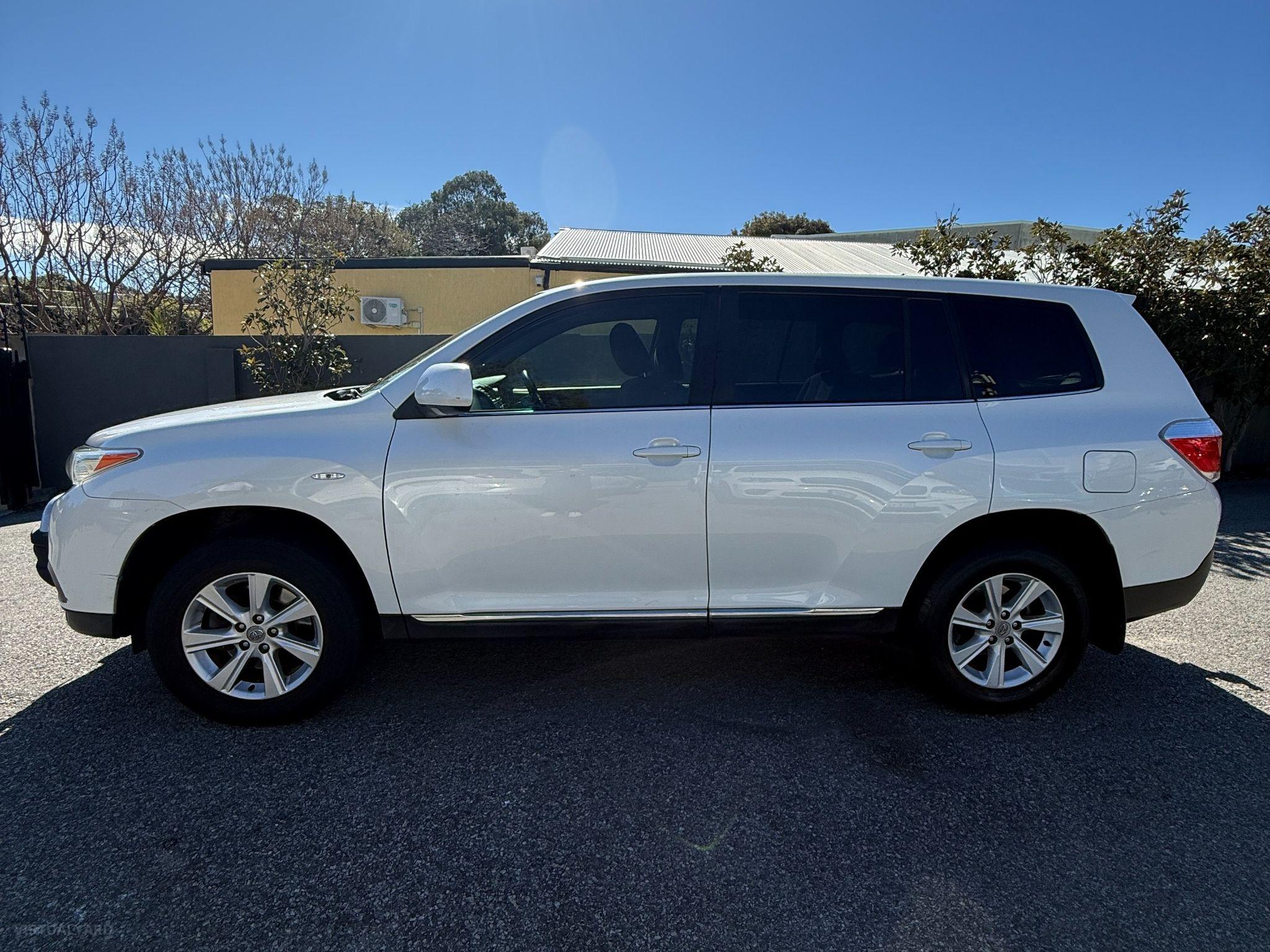 TOYOTA KLUGER