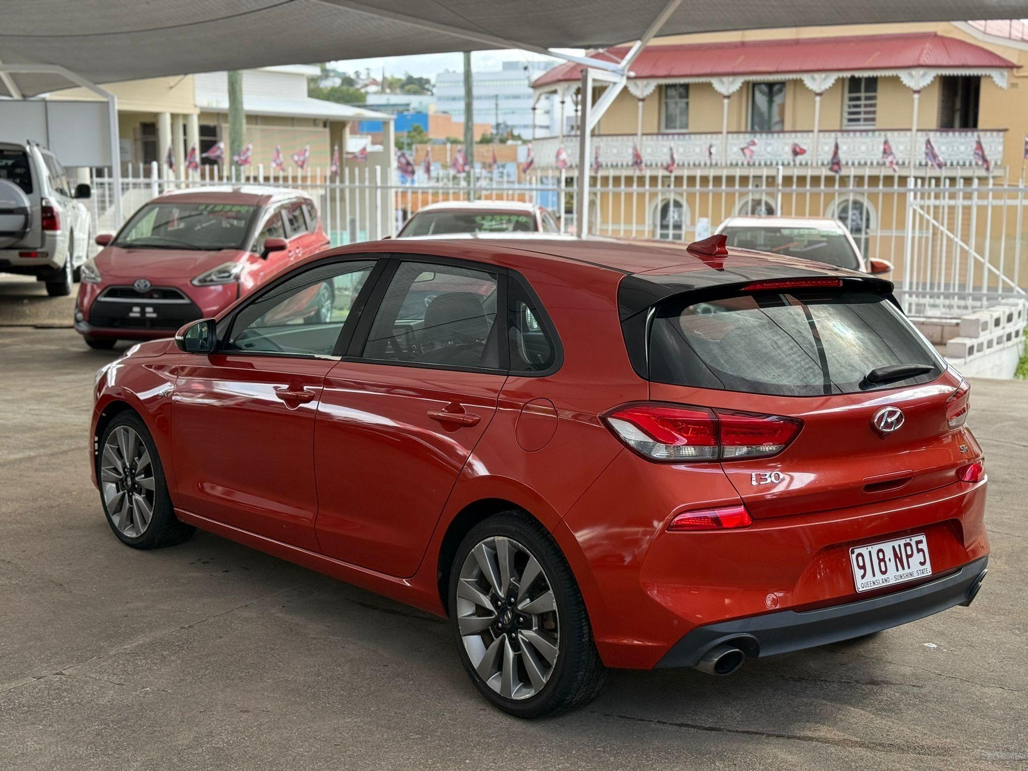 HYUNDAI i30