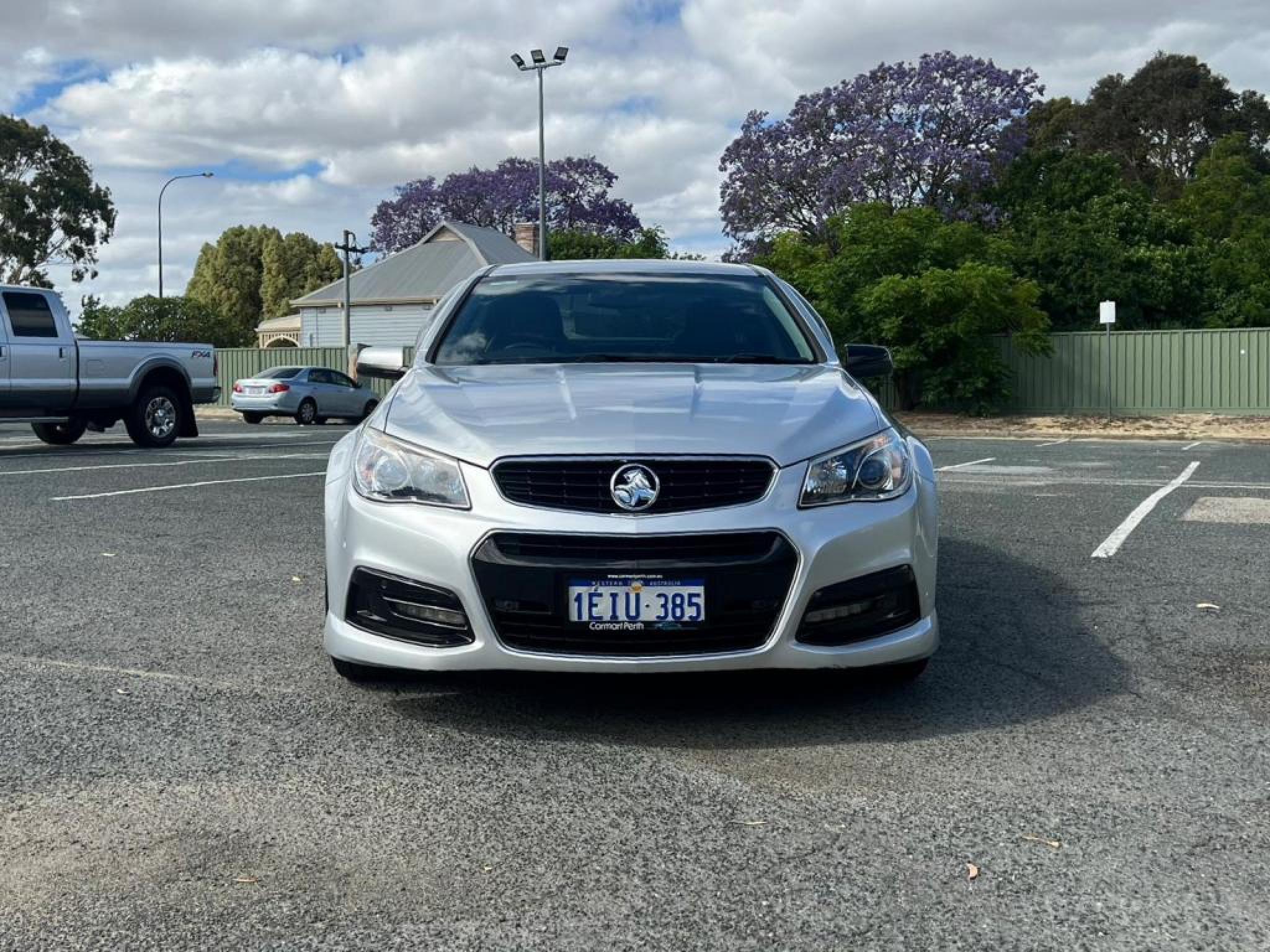 HOLDEN COMMODORE
