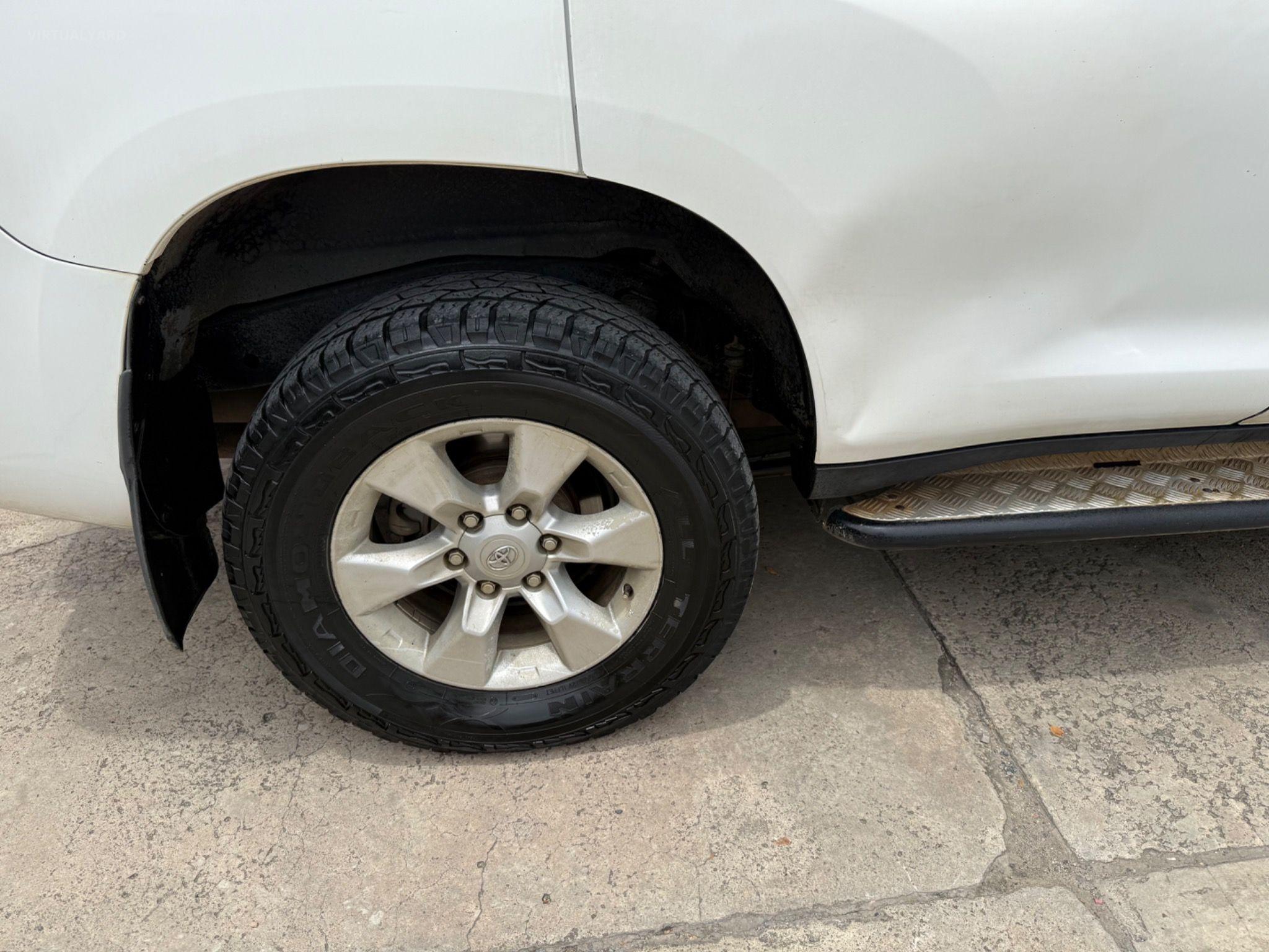 Toyota Landcruiser Prado