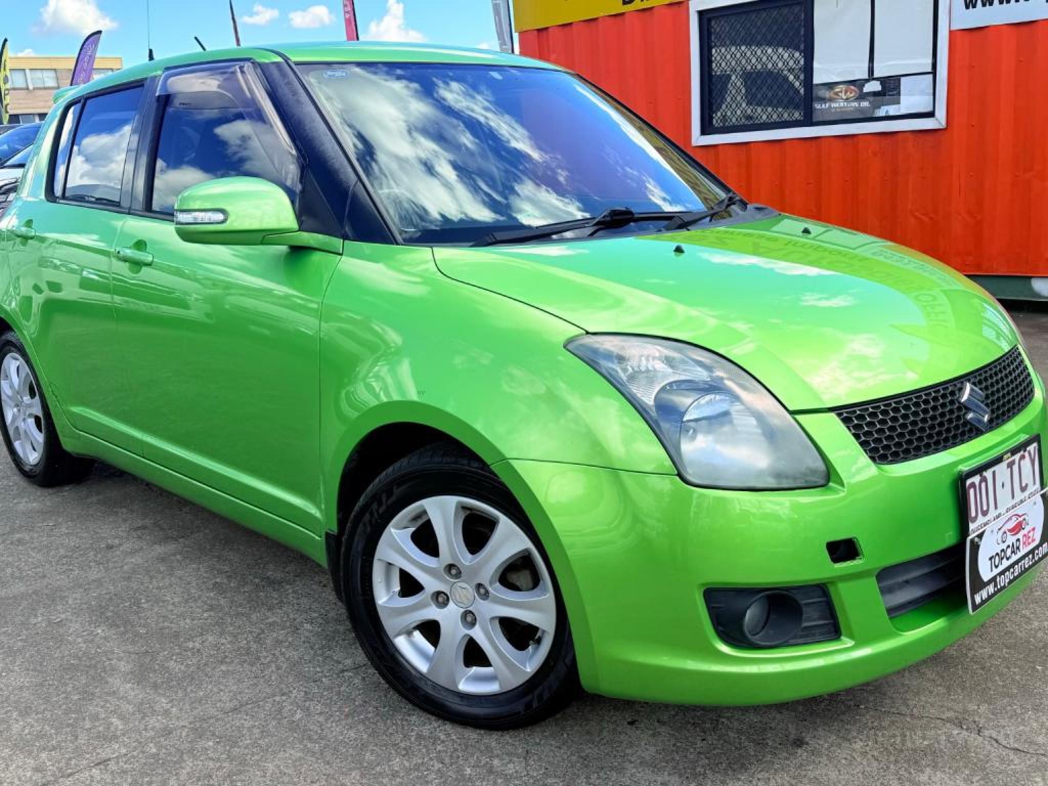 SUZUKI SWIFT