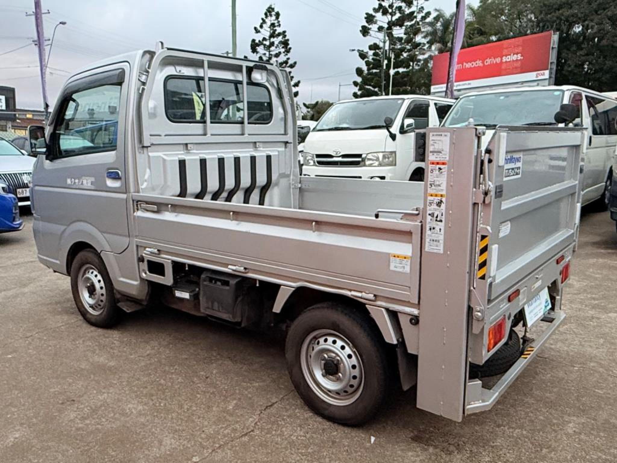 SUZUKI CARRY