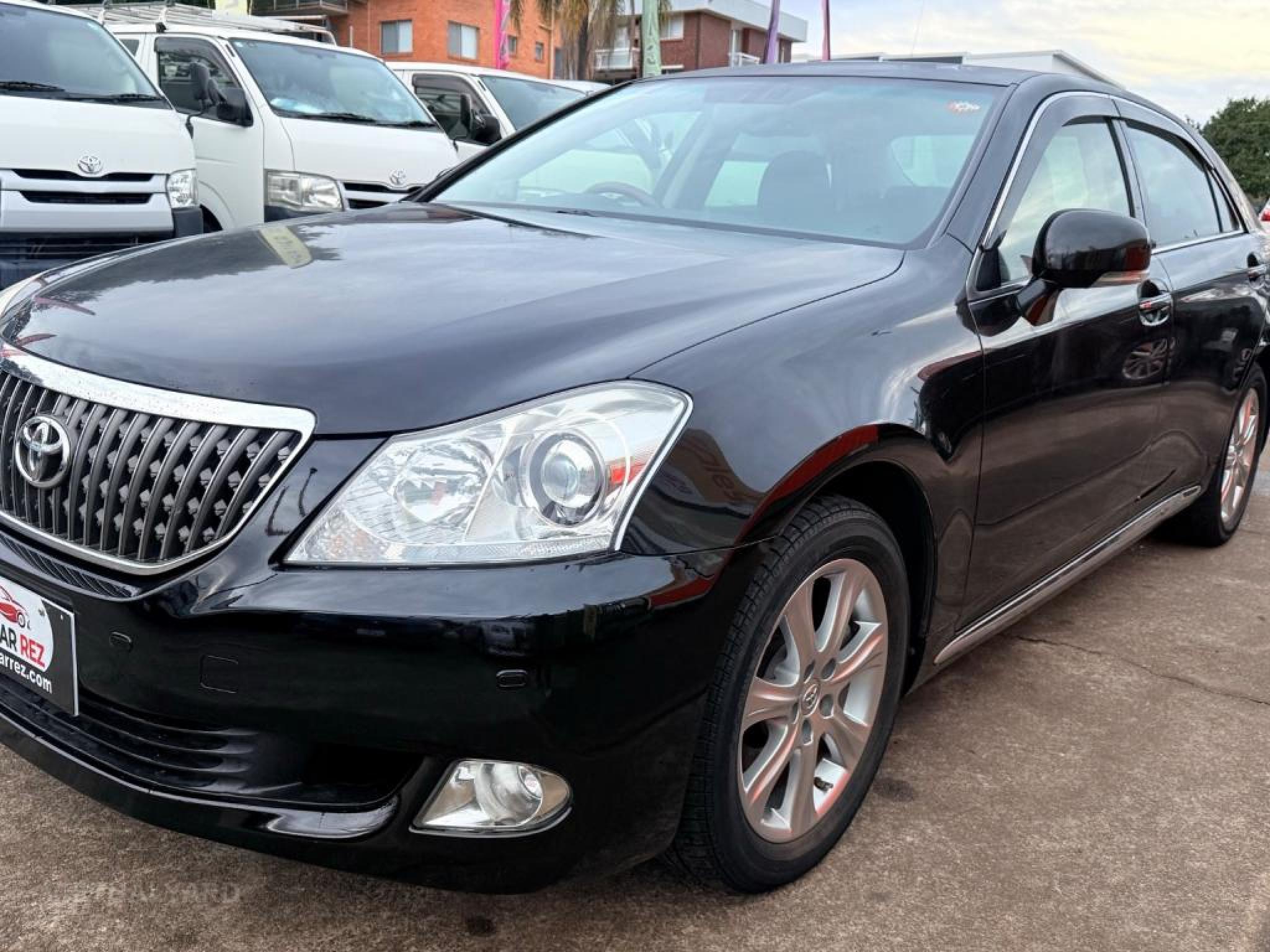 TOYOTA CROWN