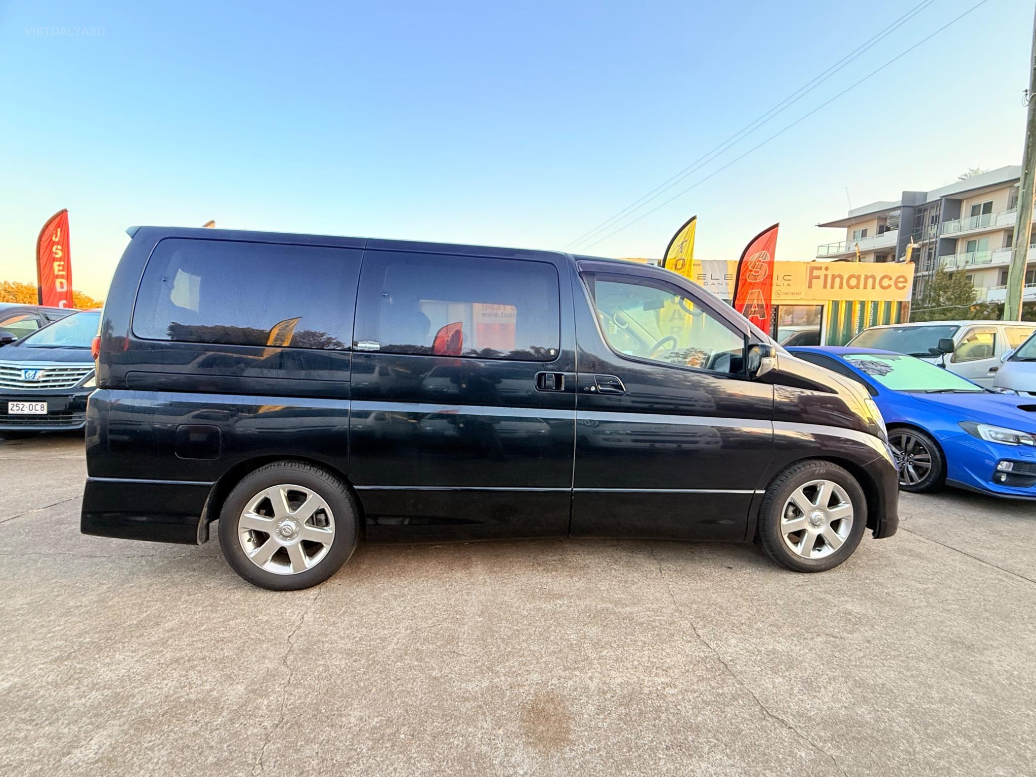 NISSAN ELGRAND