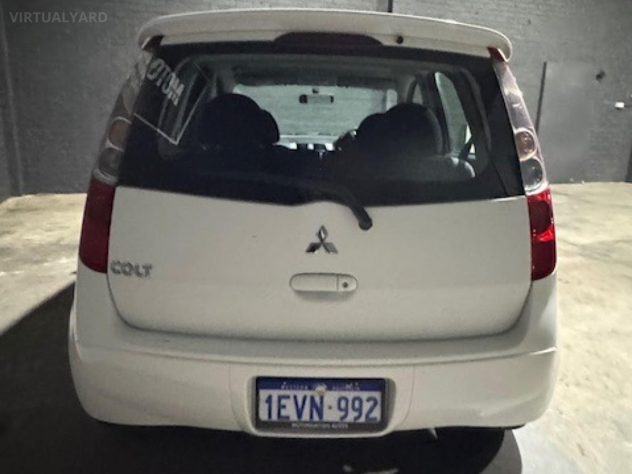 MITSUBISHI COLT
