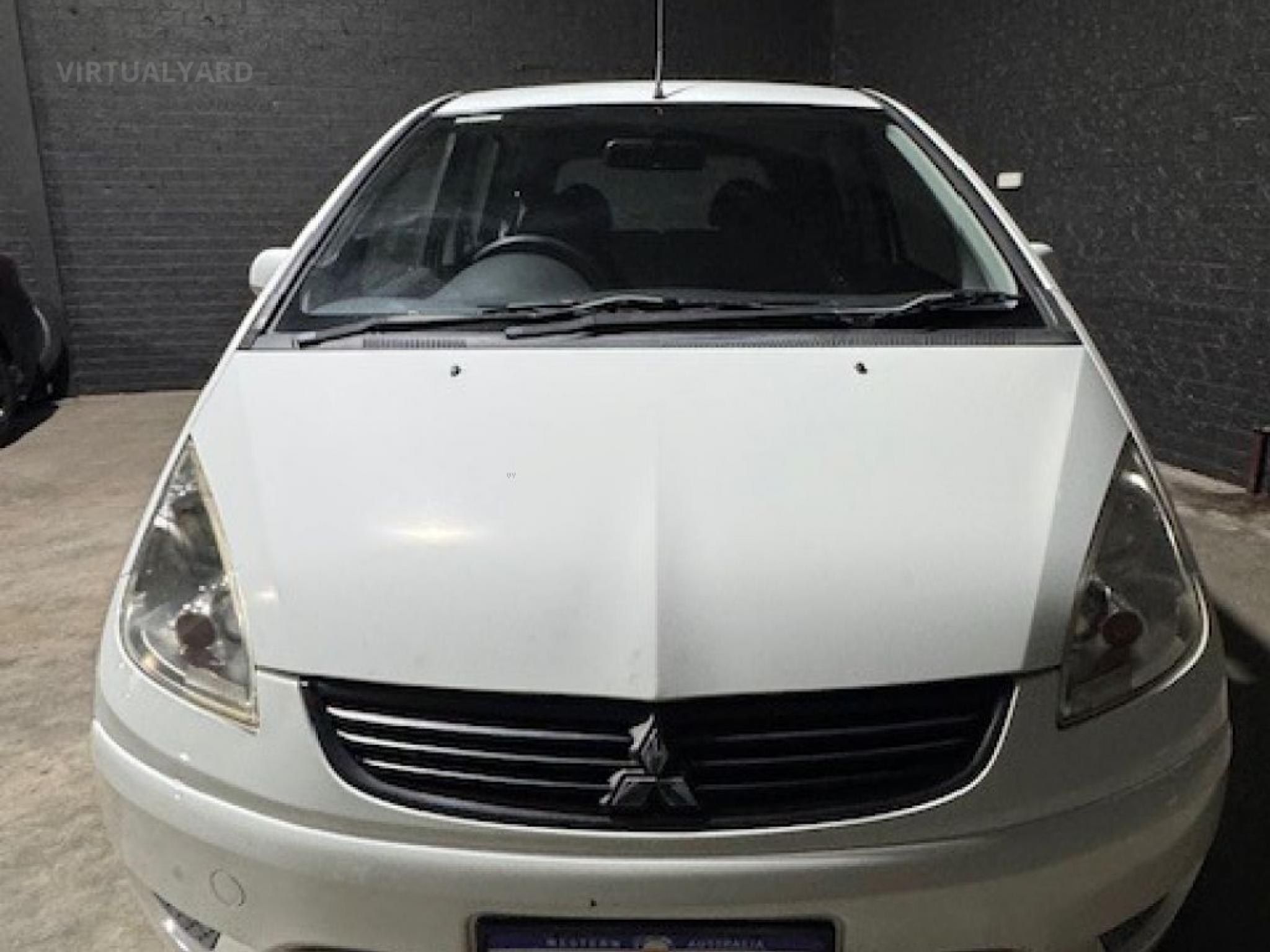 MITSUBISHI COLT