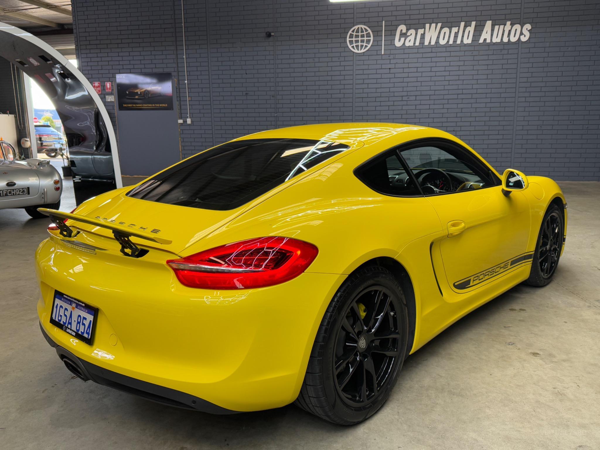 PORSCHE CAYMAN