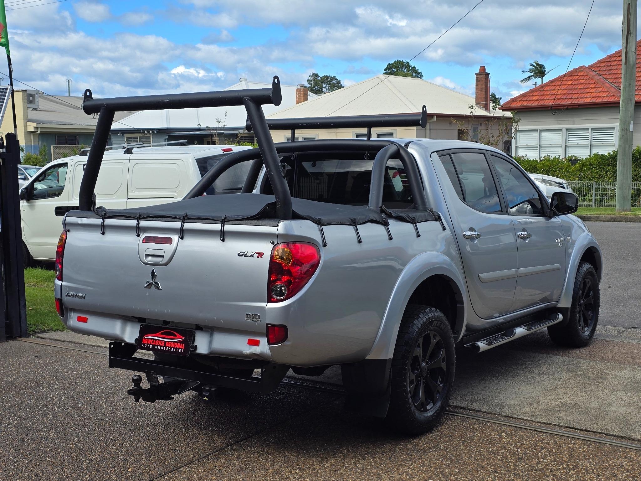 MITSUBISHI TRITON