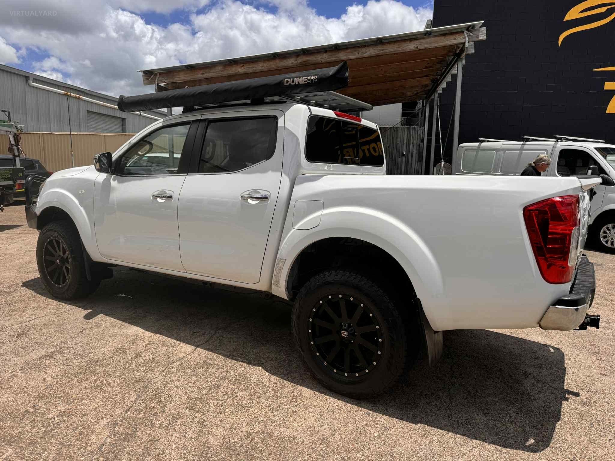NISSAN NAVARA