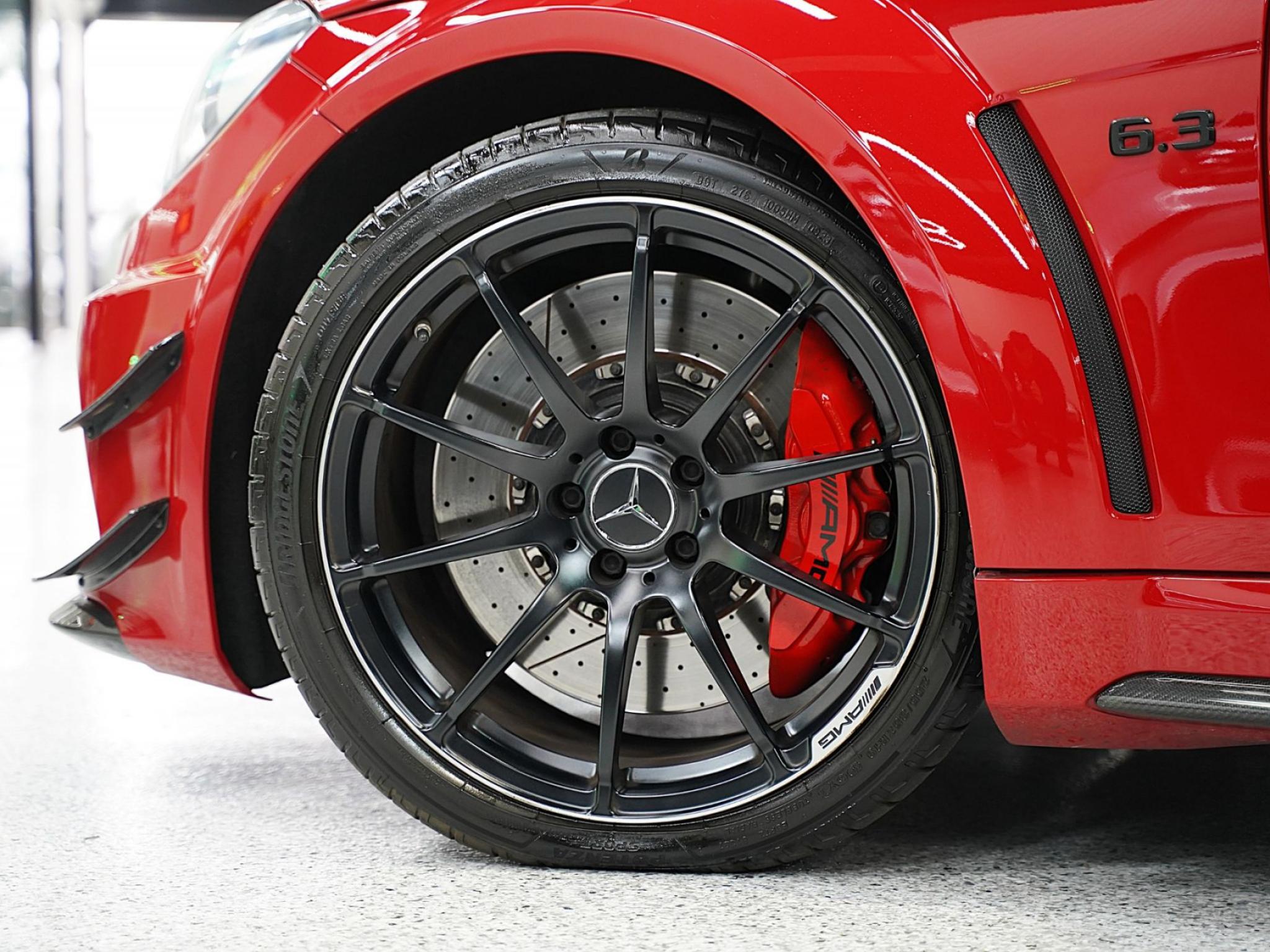 MERCEDES-AMG C63