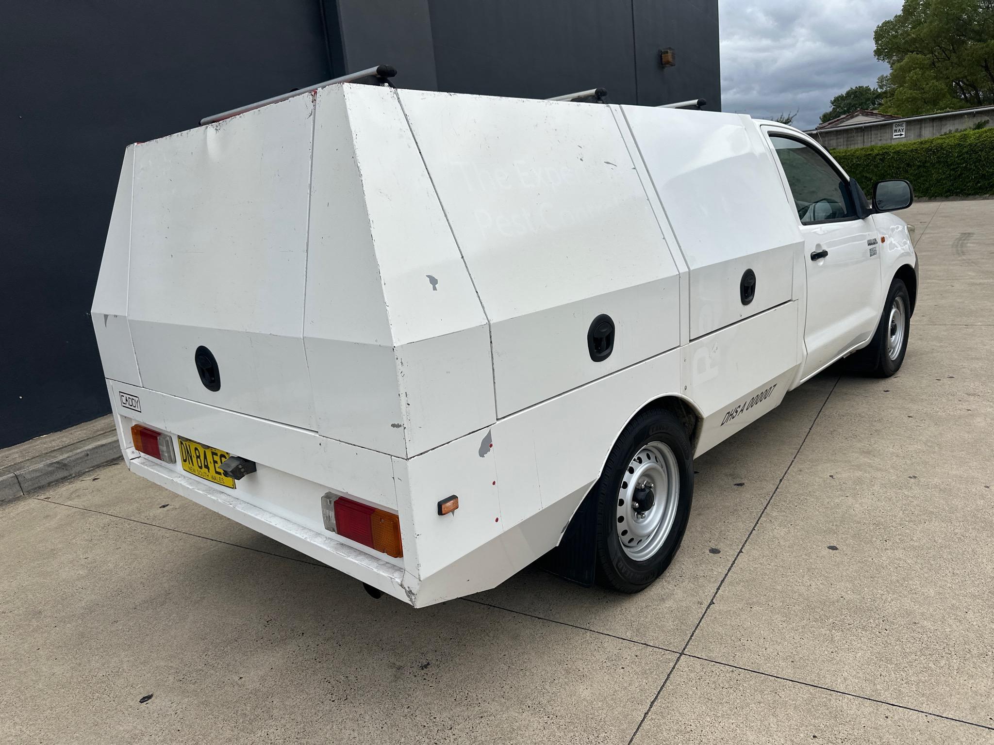 TOYOTA HILUX TGN16R MY12 WORKMATE CAB CHASSIS SINGLE CAB 2DR MAN 5SP, 4X2 1315KG 2.7I image 17