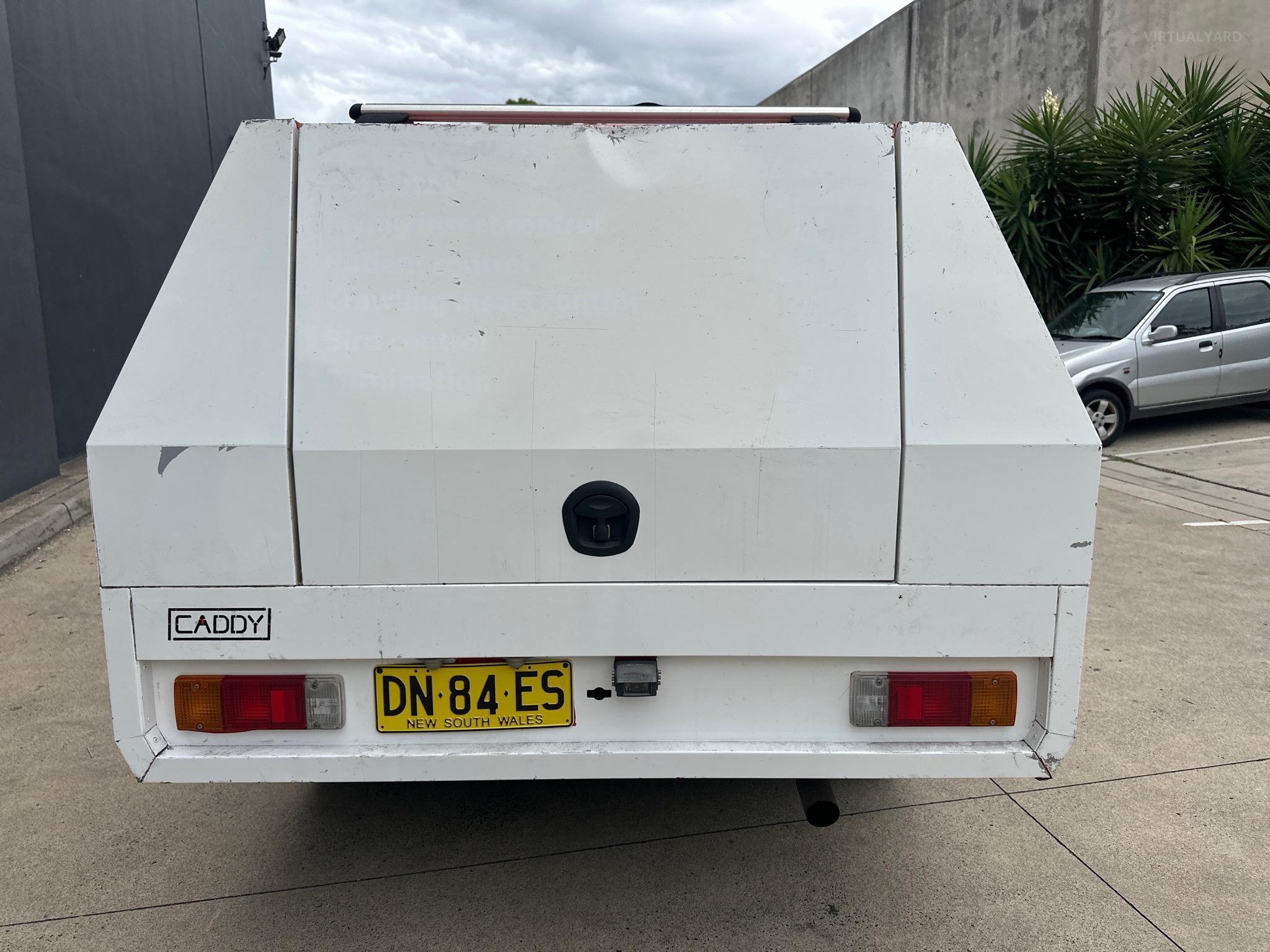 TOYOTA HILUX TGN16R MY12 WORKMATE CAB CHASSIS SINGLE CAB 2DR MAN 5SP, 4X2 1315KG 2.7I image 16