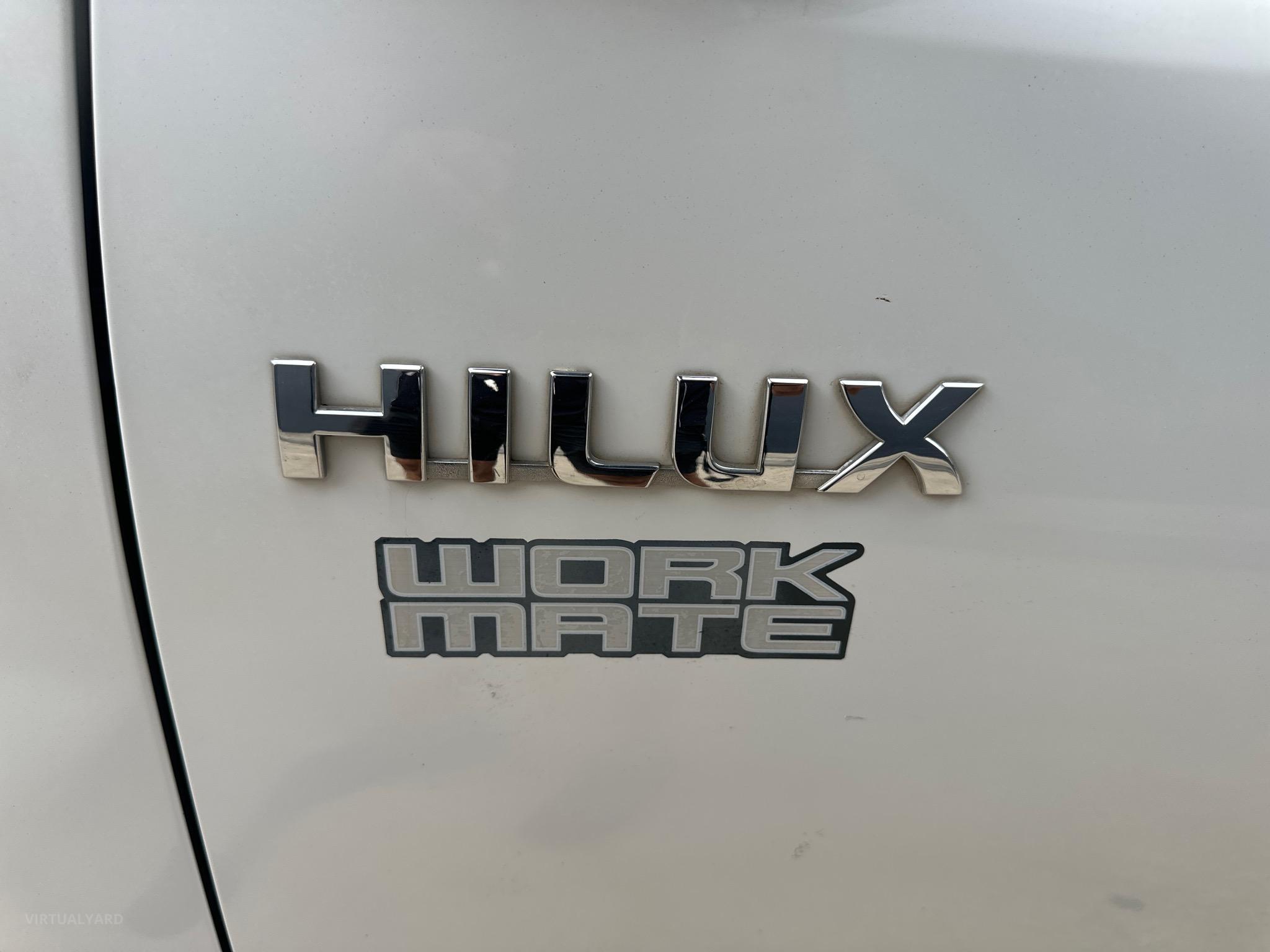 TOYOTA HILUX TGN16R MY12 WORKMATE CAB CHASSIS SINGLE CAB 2DR MAN 5SP, 4X2 1315KG 2.7I image 7
