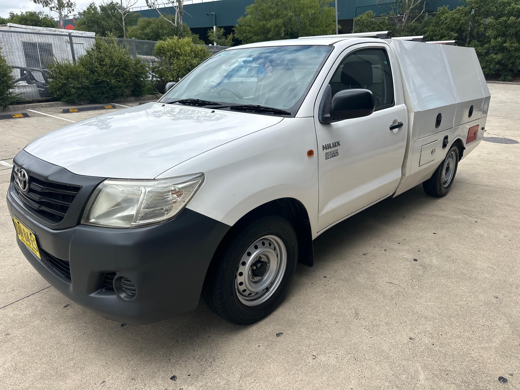 TOYOTA HILUX TGN16R MY12 WORKMATE CAB CHASSIS SINGLE CAB 2DR MAN 5SP, 4X2 1315KG 2.7I image 20