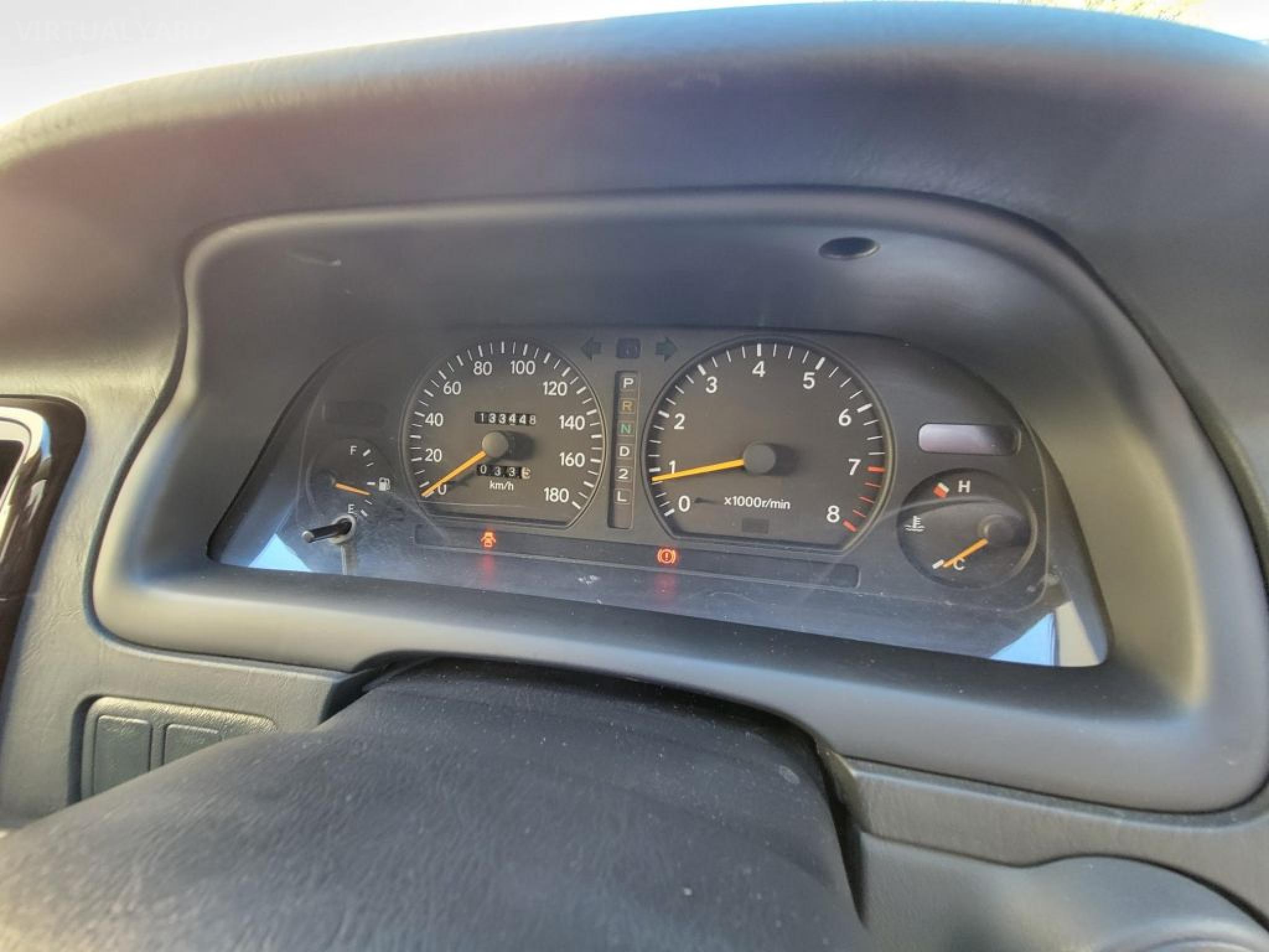 TOYOTA MARK 2 TOURER V