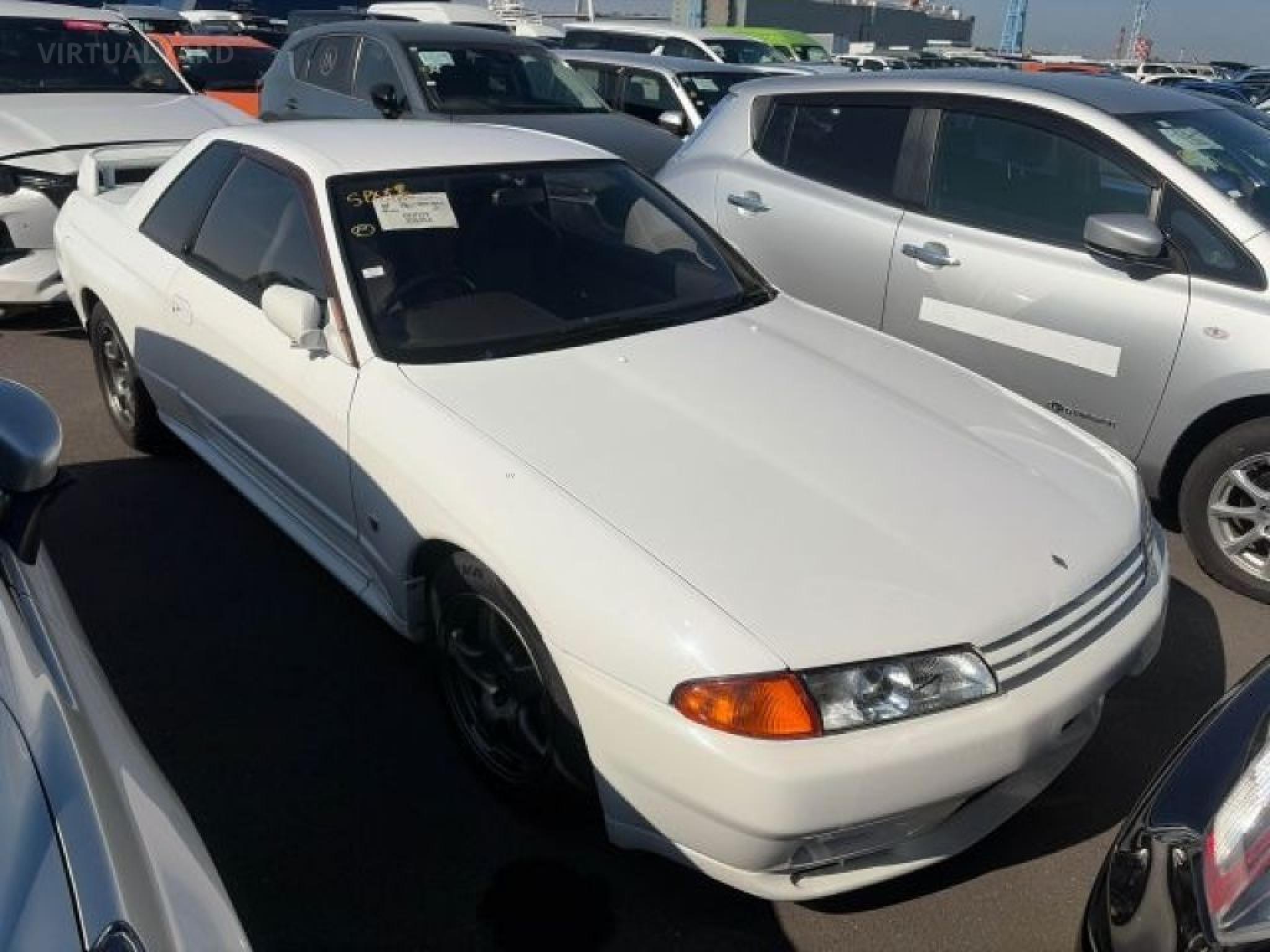 NISSAN SKYLINE