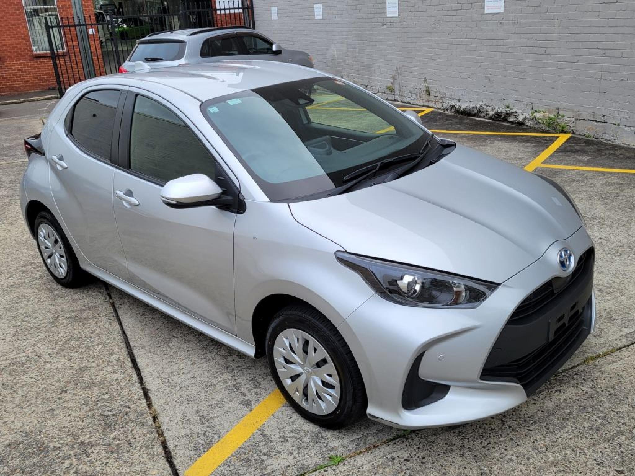 TOYOTA YARIS AWD