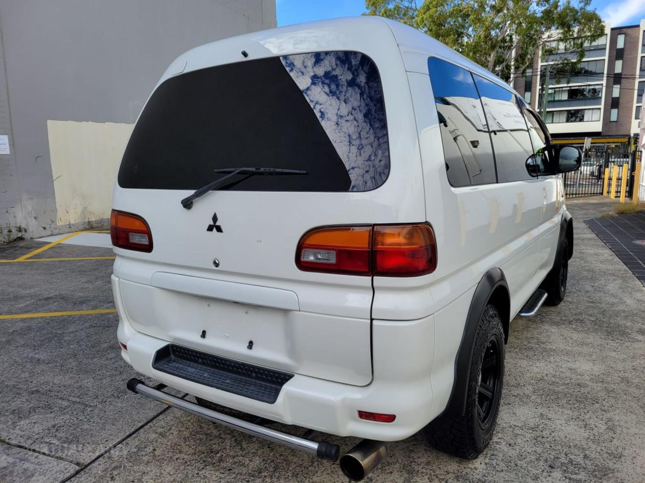 MITSUBISHI DELICA