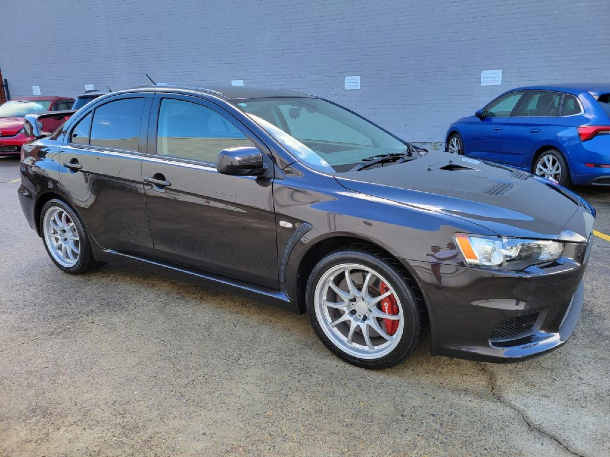 MITSUBISHI LANCER