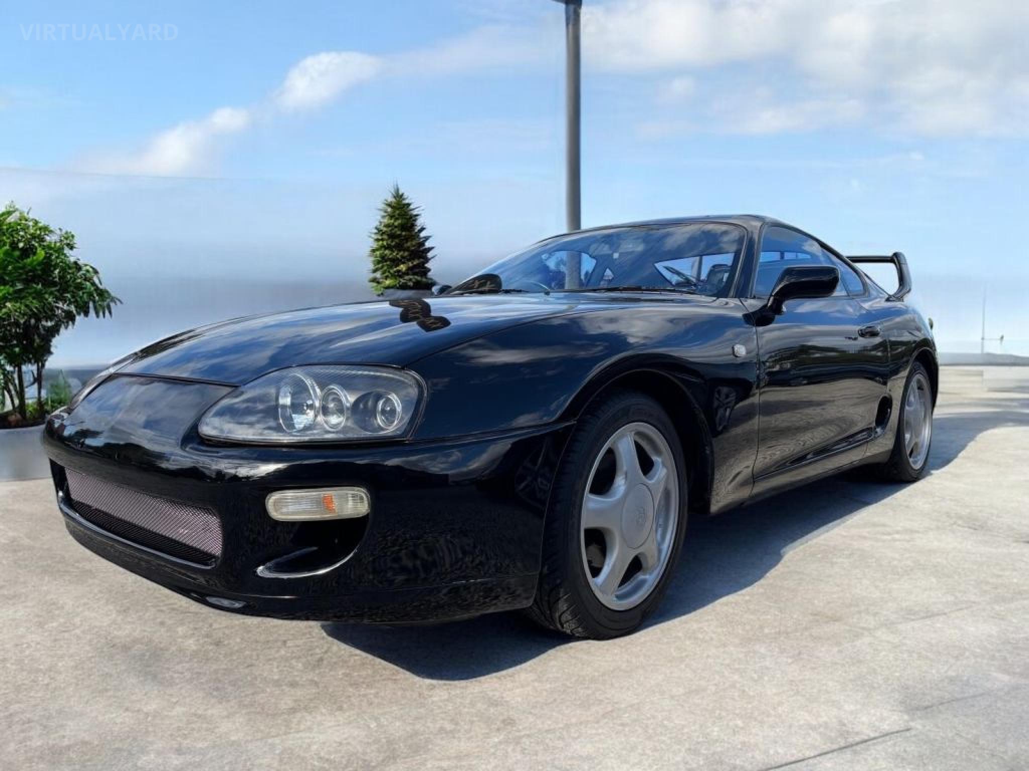 TOYOTA SUPRA