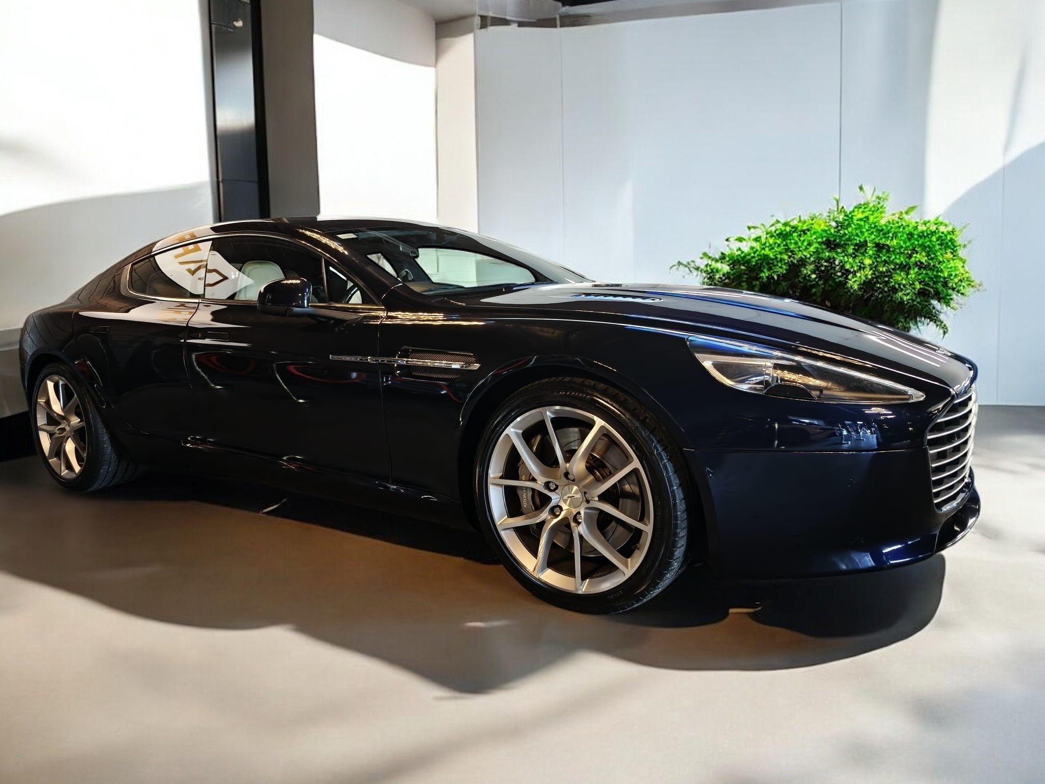 ASTON MARTIN Rapide