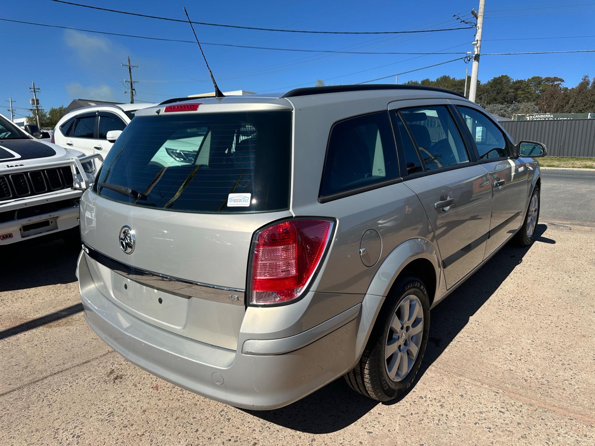 HOLDEN ASTRA