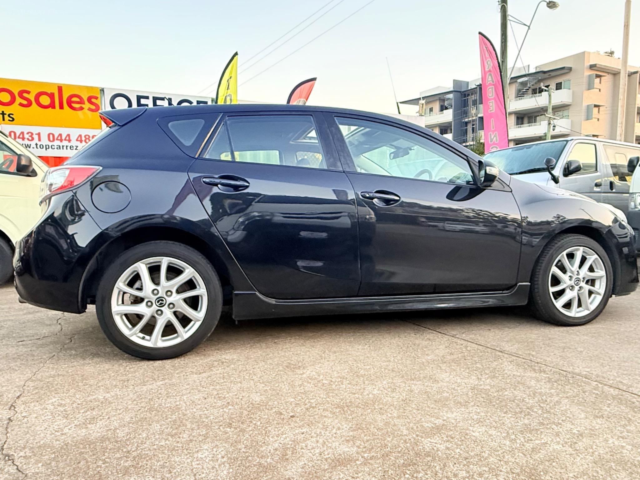 MAZDA MAZDA3