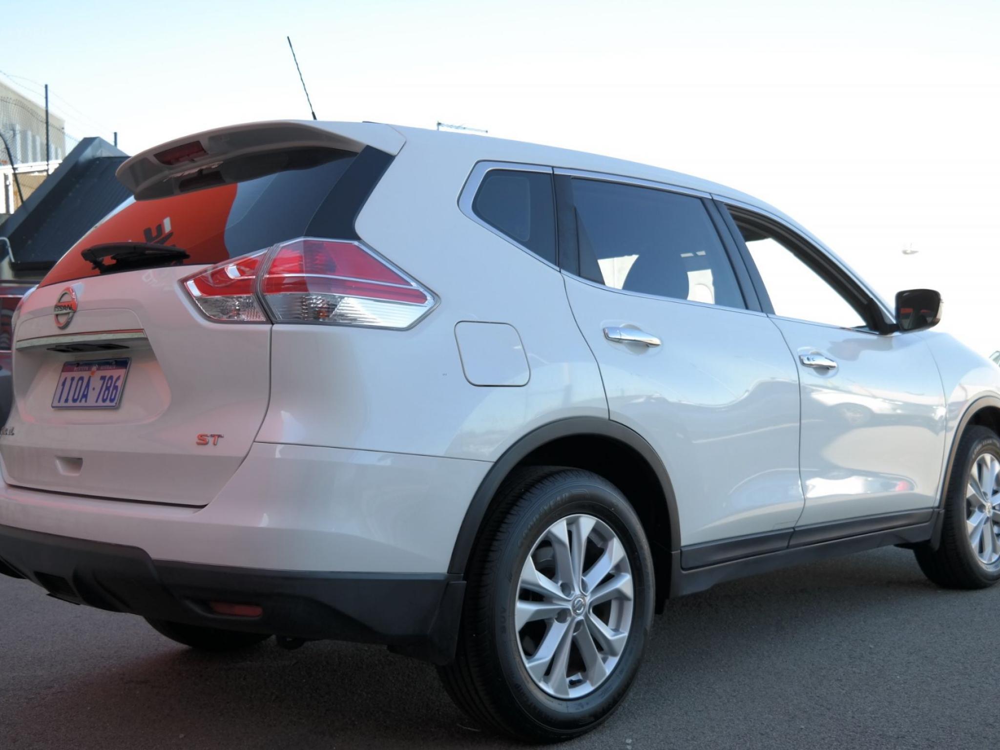 NISSAN X-TRAIL
